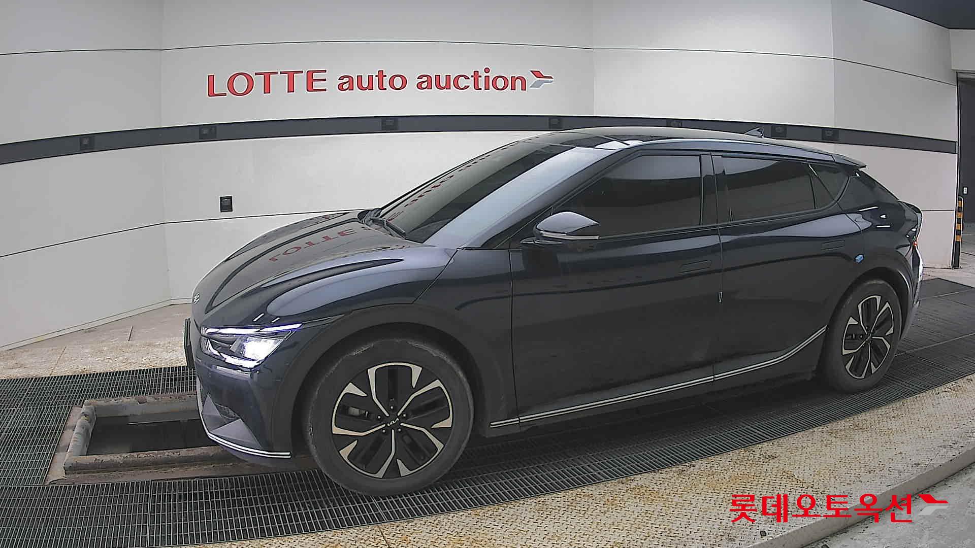 Kia EV6 2022 - Image 12