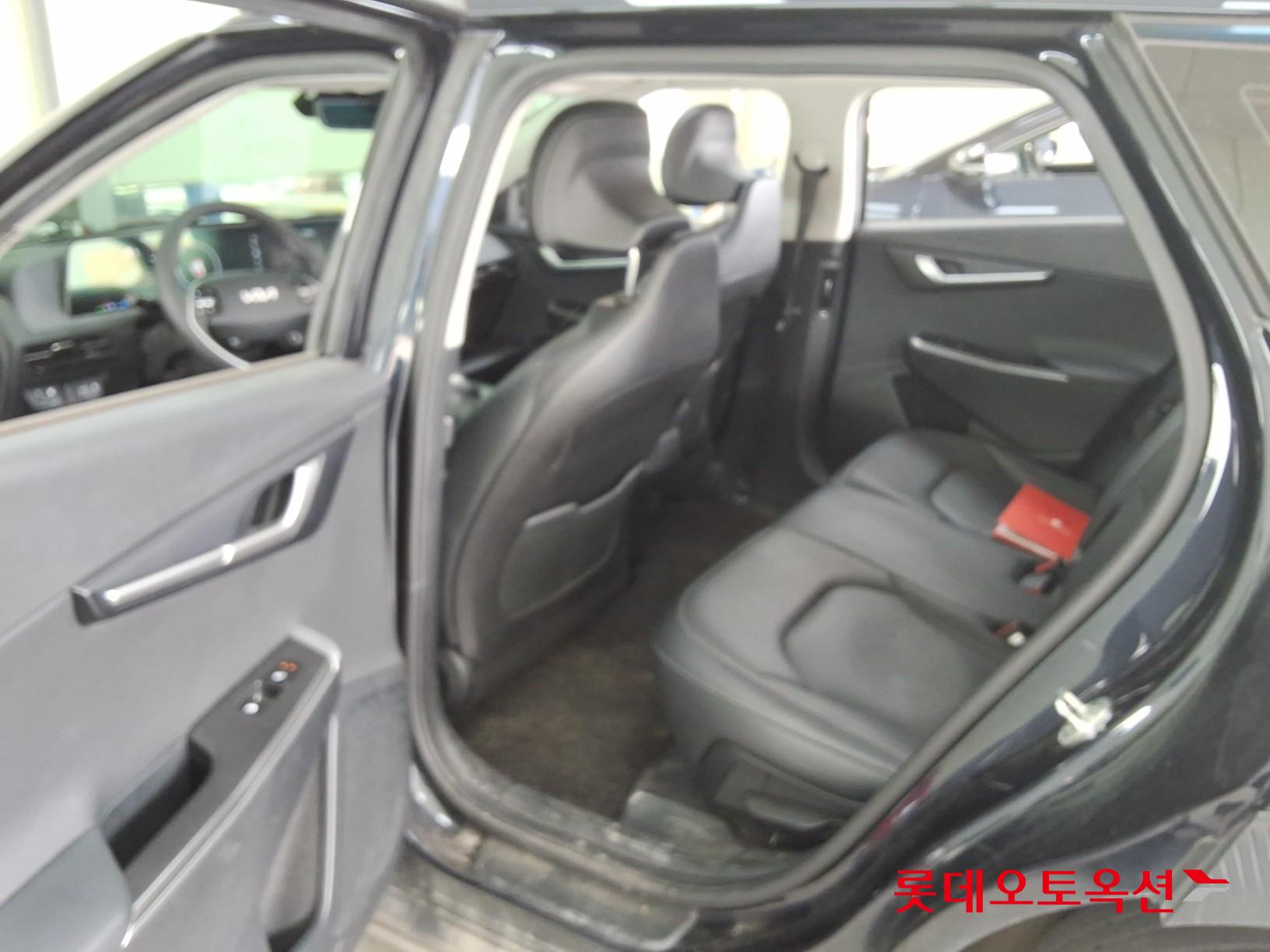 Kia EV6 2022 - Image 36