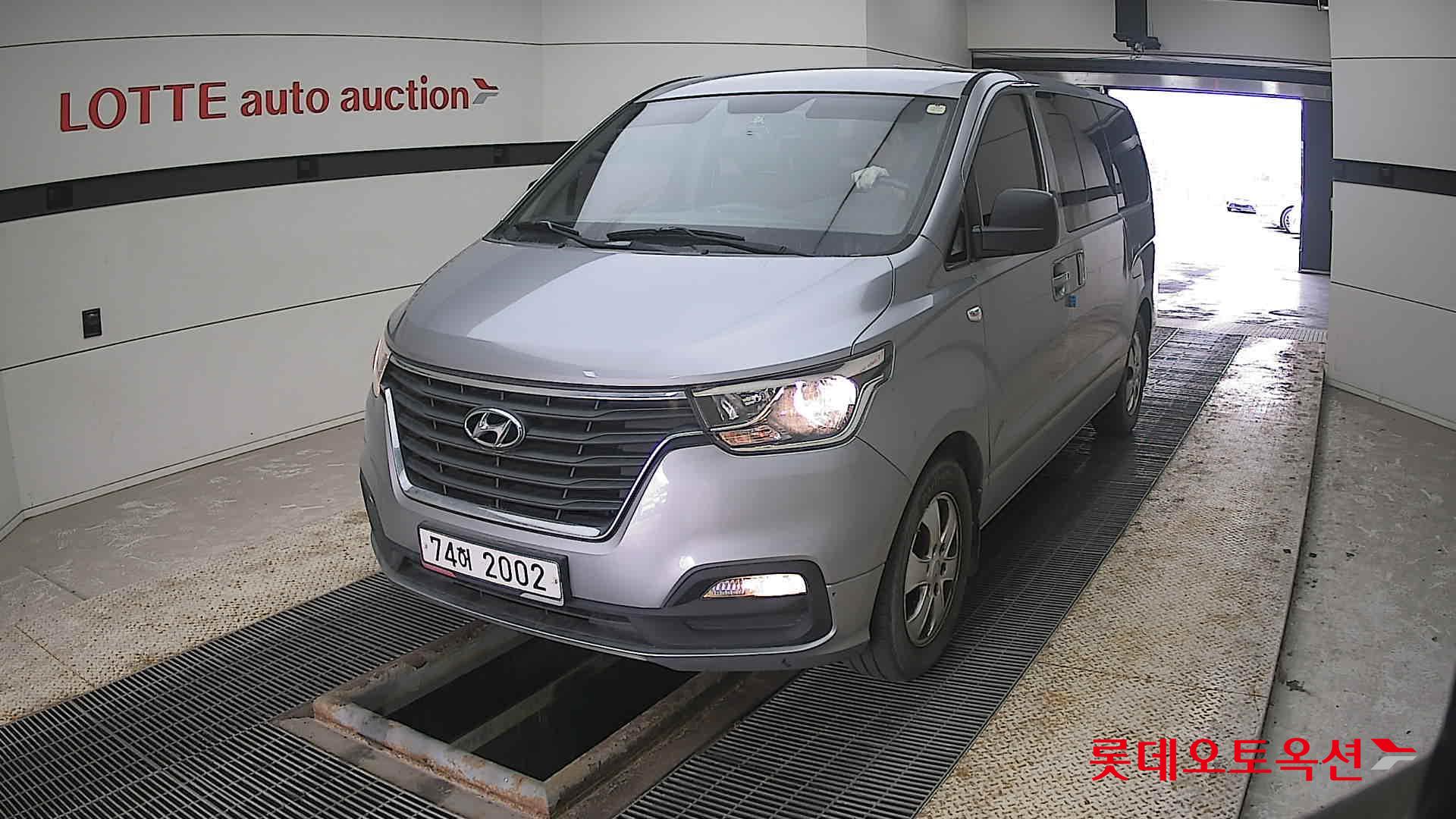 Hyundai Grand Starex 2019 - Image 10