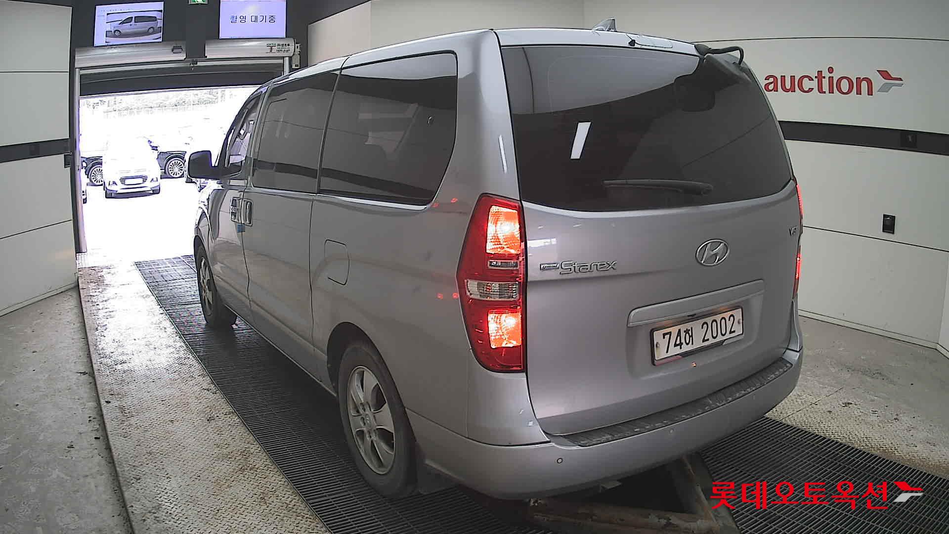 Hyundai Grand Starex 2019 - Image 16