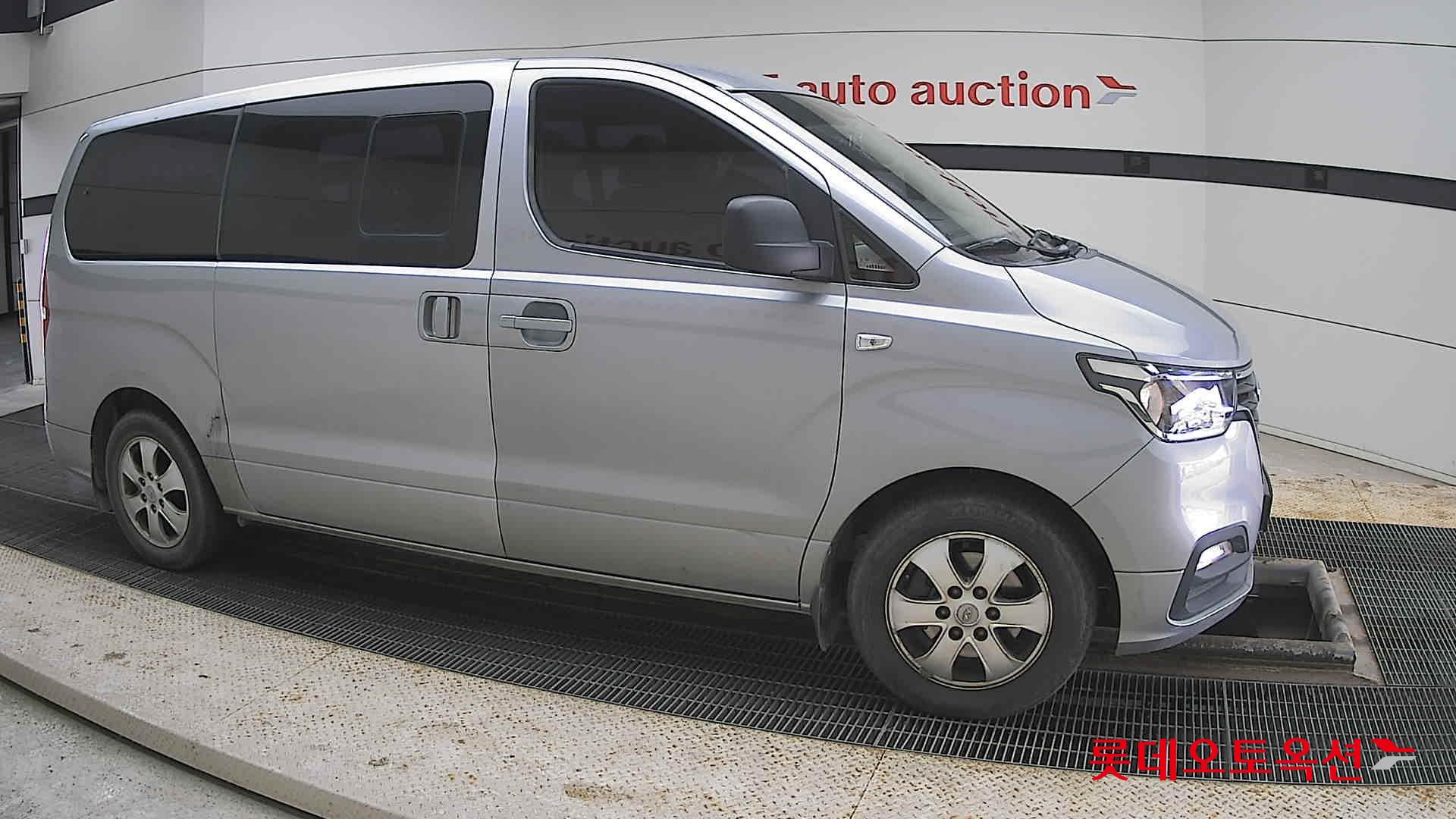 Hyundai Grand Starex 2019 - Image 22