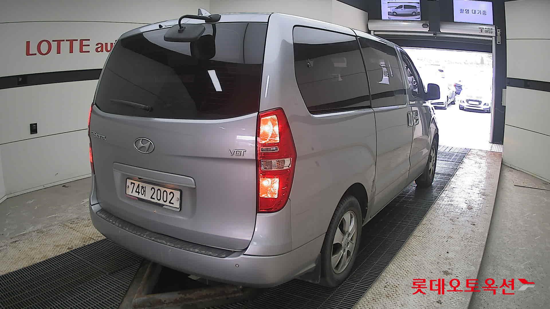 Hyundai Grand Starex 2019 - Image 18