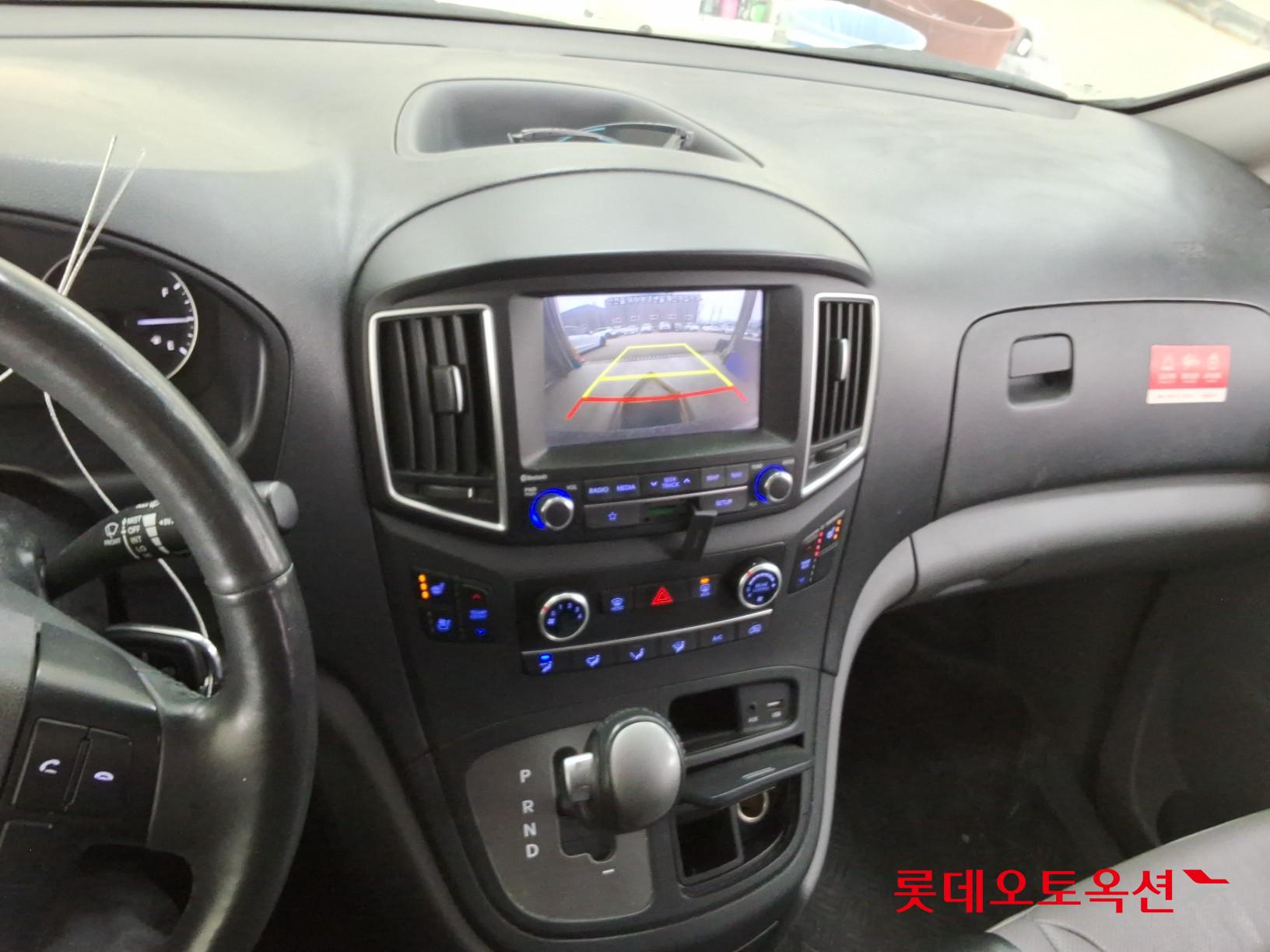 Hyundai Grand Starex 2019 - Image 31