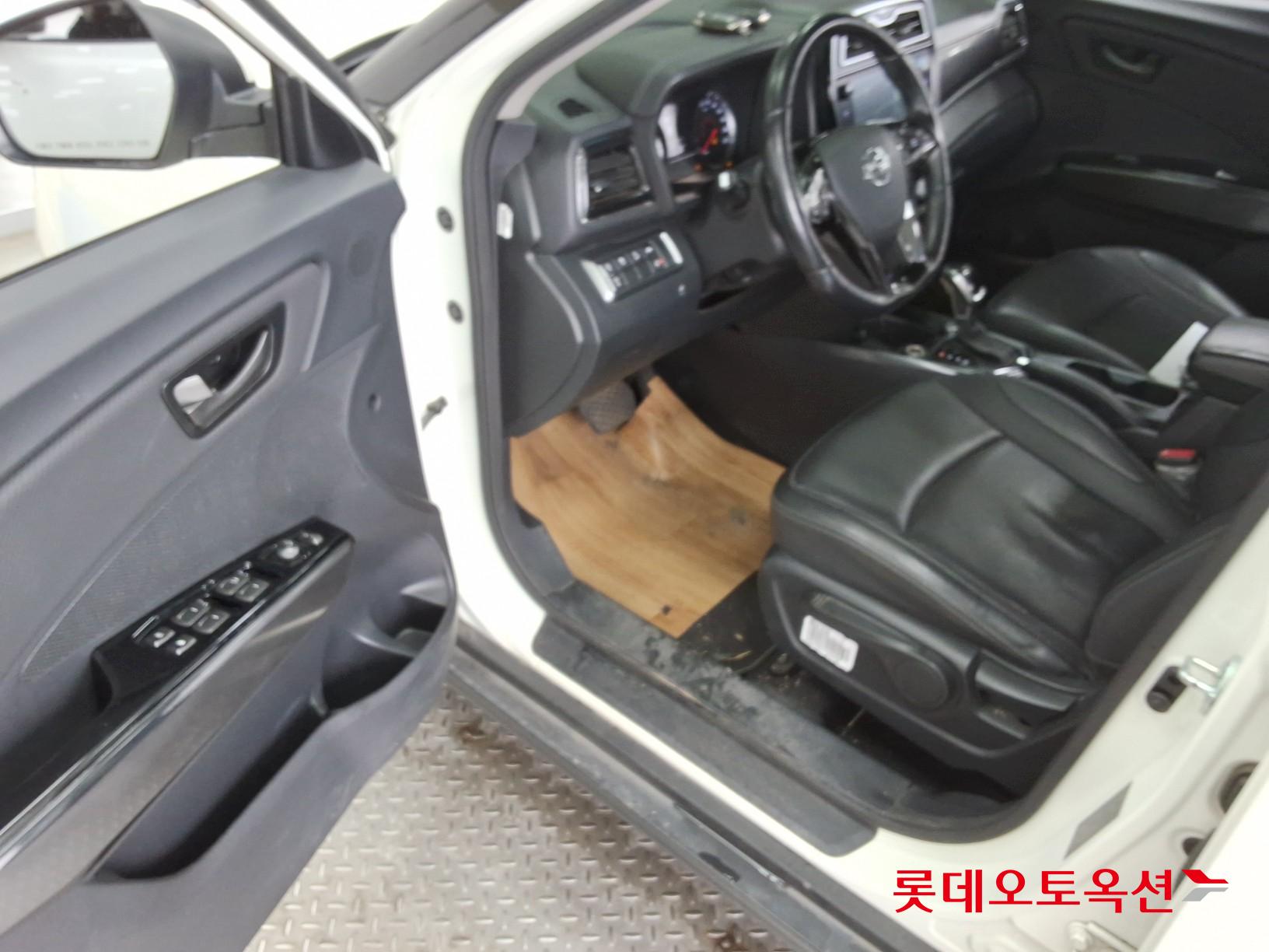 쌍용자동차 티볼리 - 36