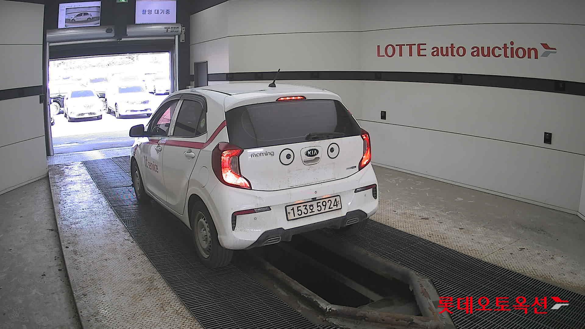 كيا مورنينج 2021 - صورة 16