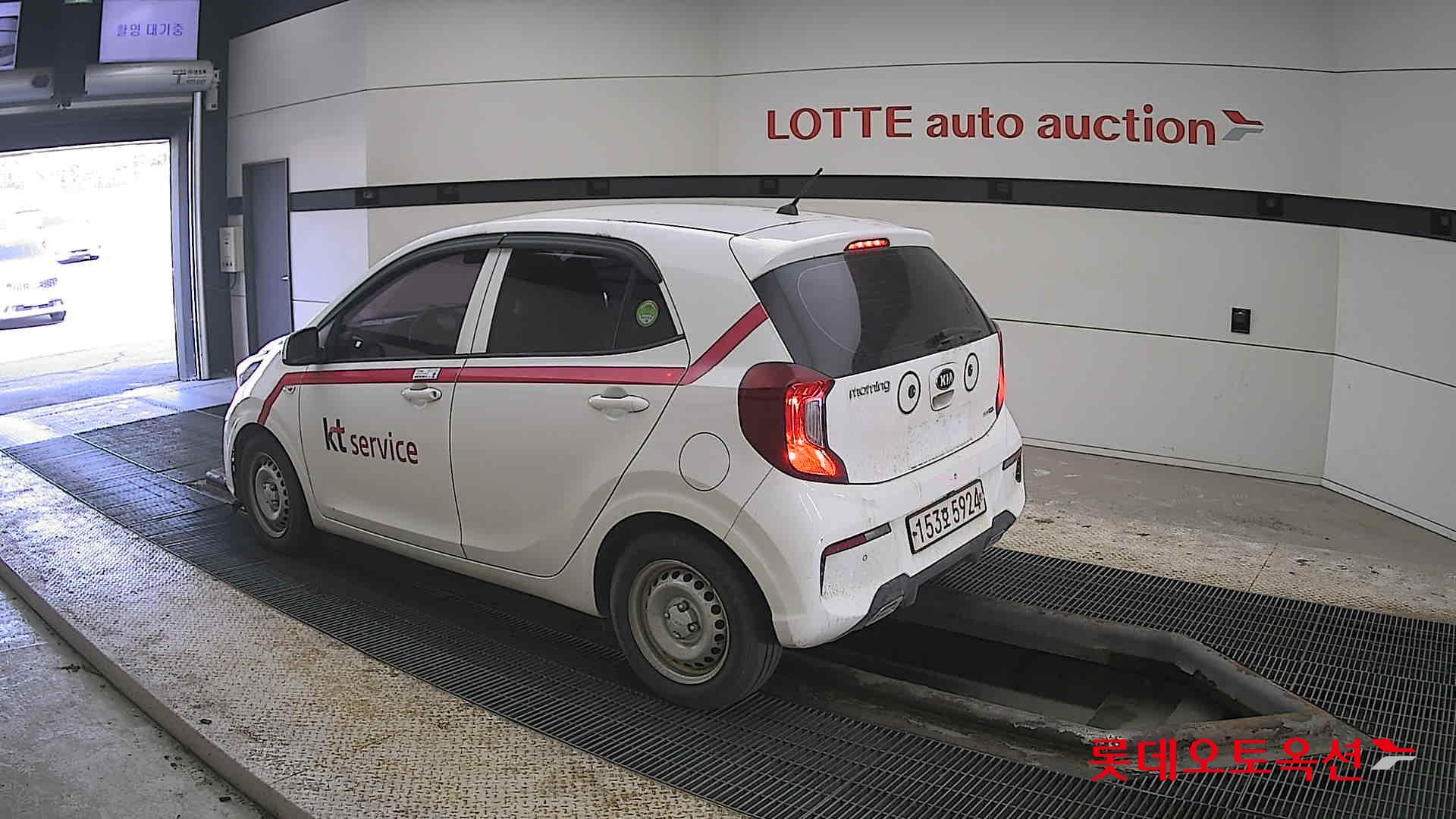 كيا مورنينج 2021 - صورة 15