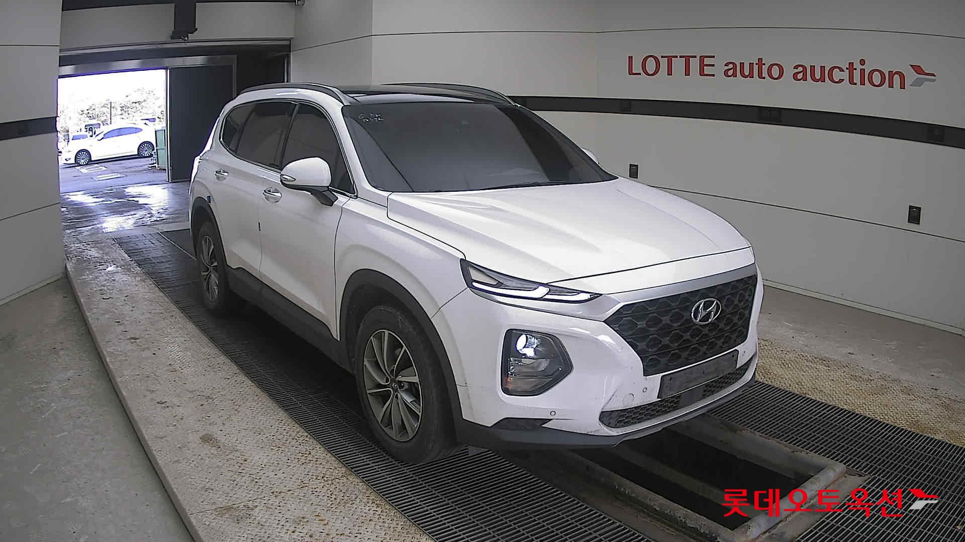 2019 - Hyundai SANTAFE