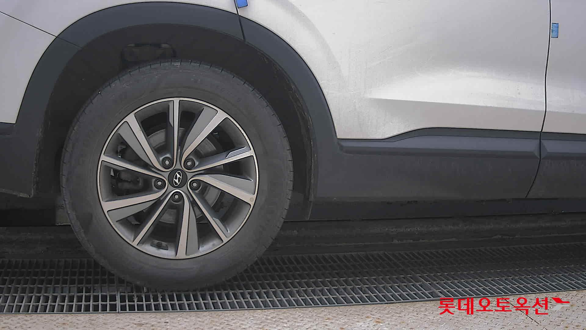 2019 - Hyundai SANTAFE