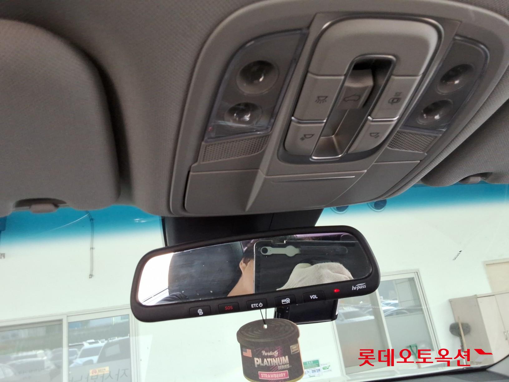 2019 - Hyundai SANTAFE