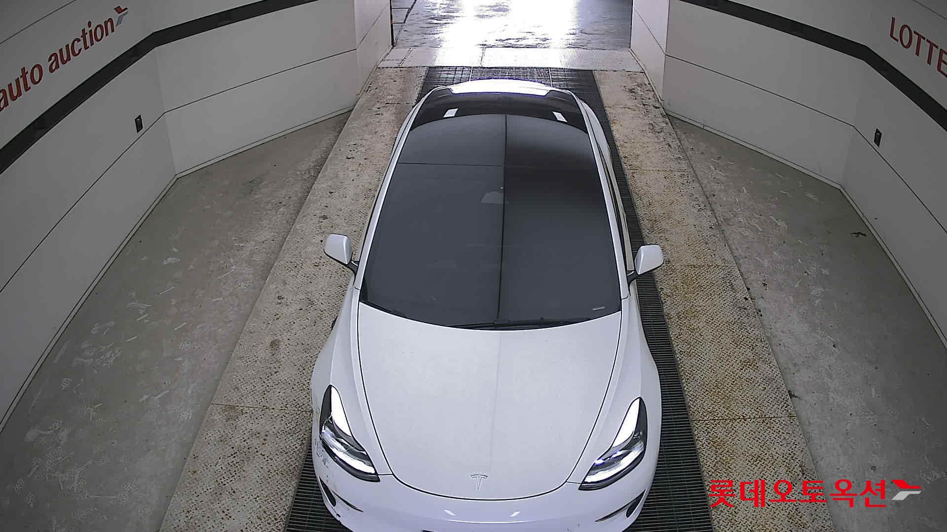 Tesla Model 3 2022 - Image 7