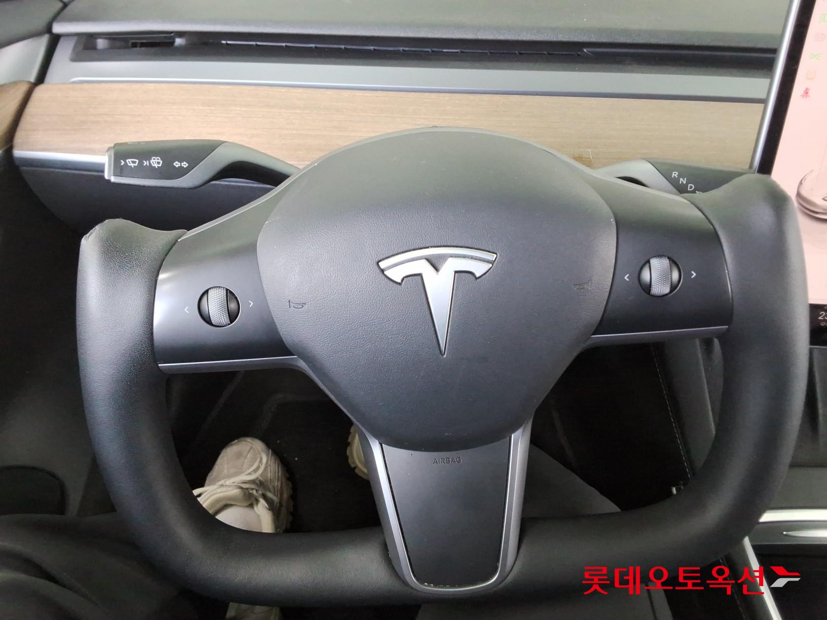 Tesla Model 3 2022 - Image 30