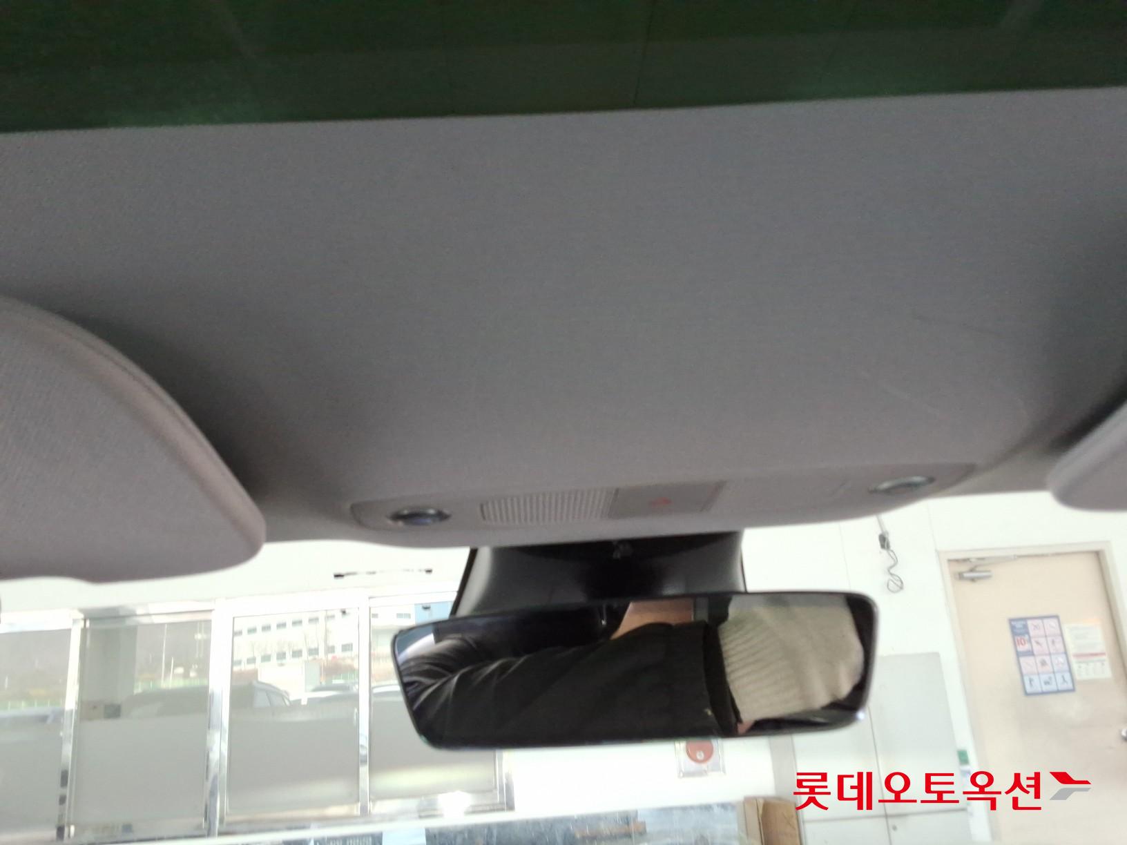 Tesla Model 3 2022 - Image 31