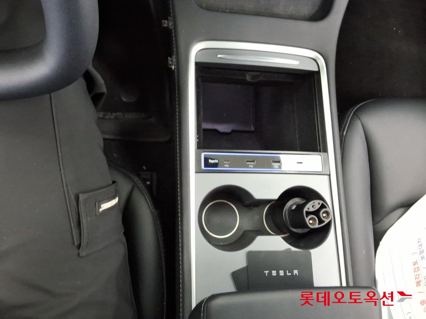 Tesla Model 3 2022 - Image 34