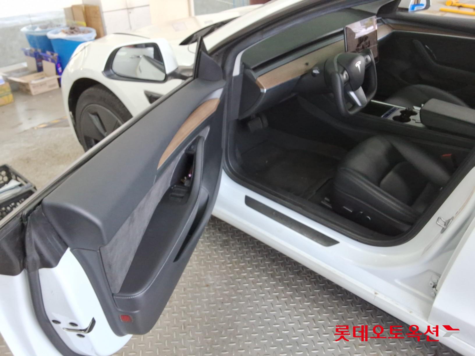 Tesla Model 3 2022 - Image 36