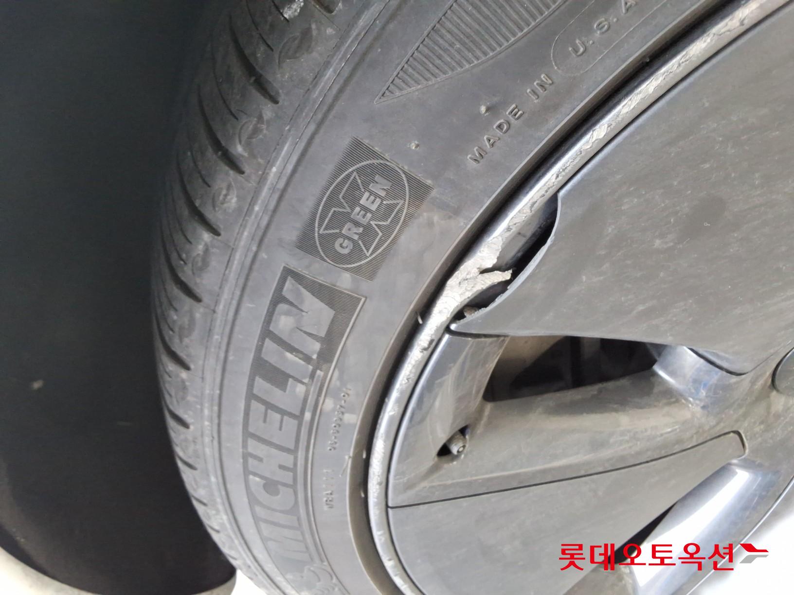 Tesla Model 3 2022 - Image 9