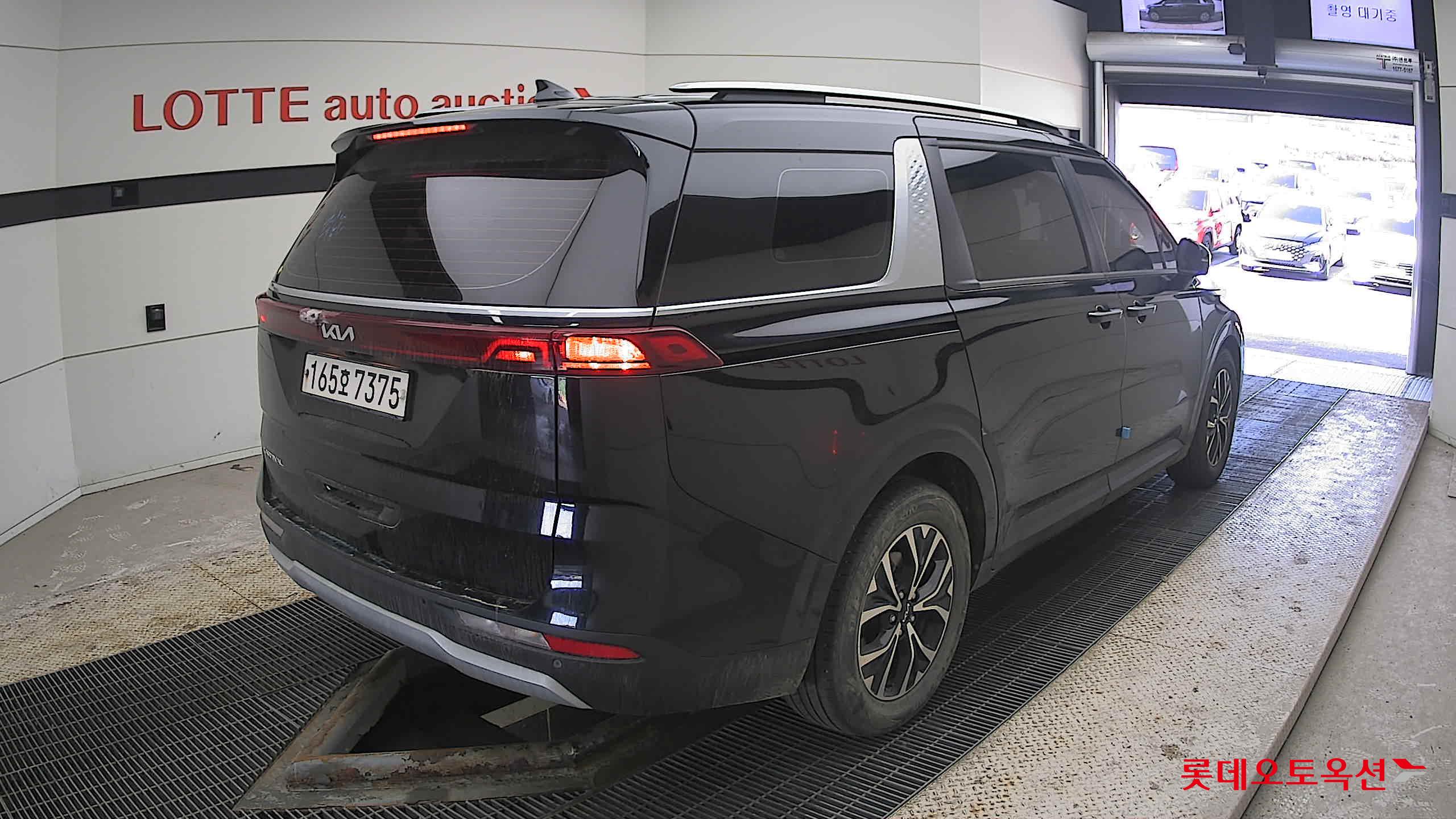 2022 - Kia CARNIVAL