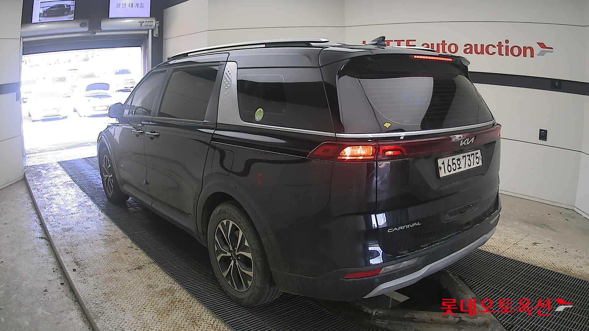 2022 - Kia CARNIVAL