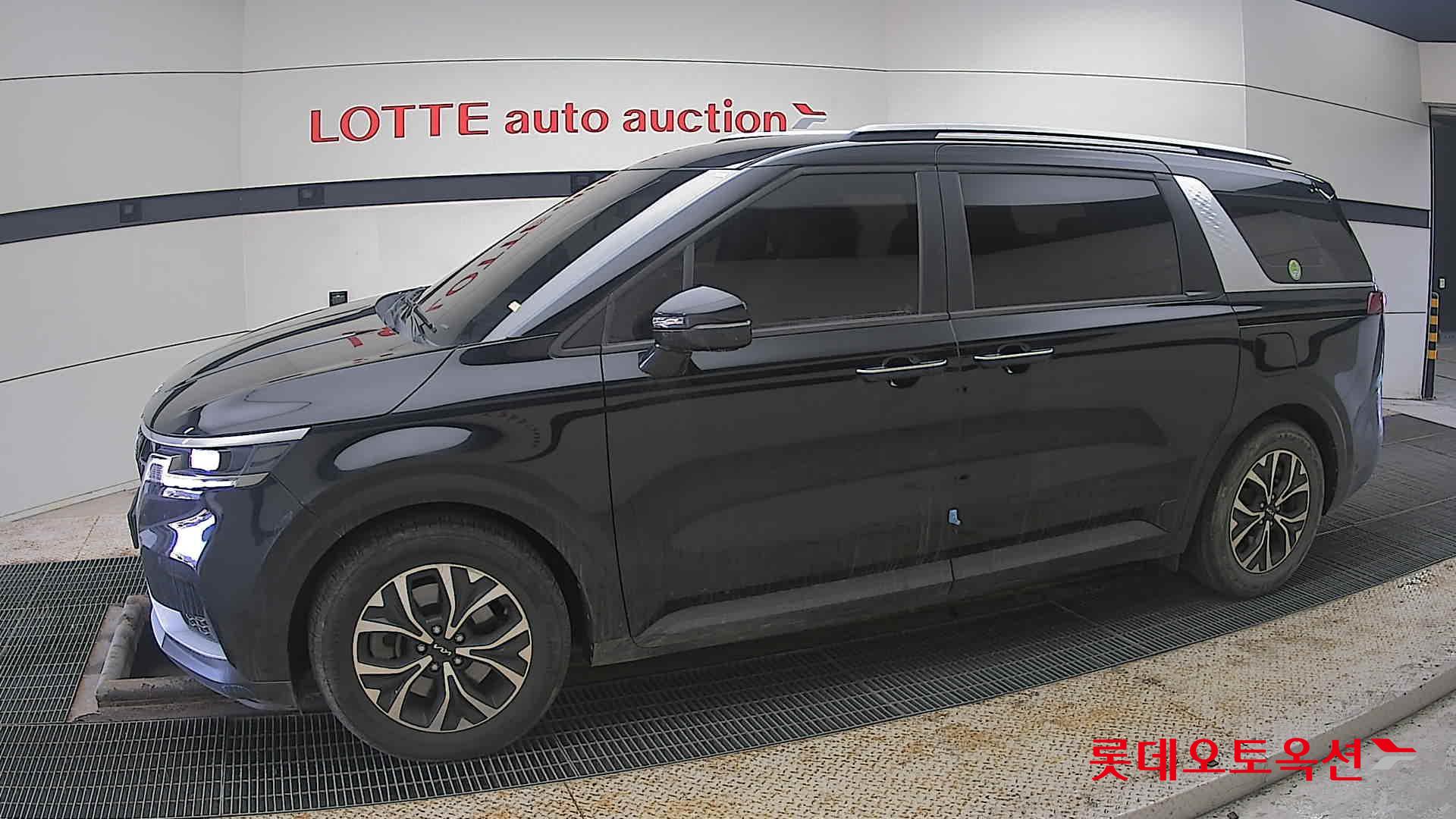 2022 - Kia CARNIVAL