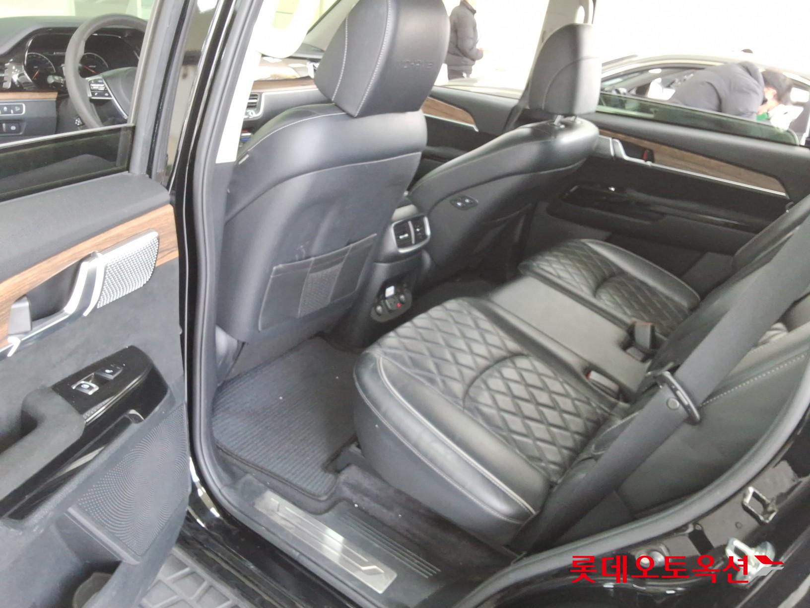 Kia Mohave 2021 - Image 38