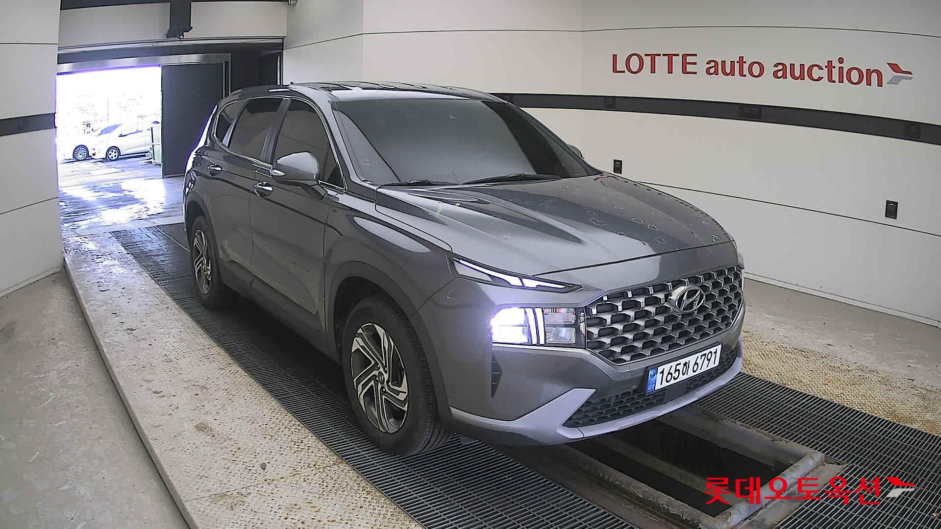 هيونداي سانتافي 2021 - صورة 6