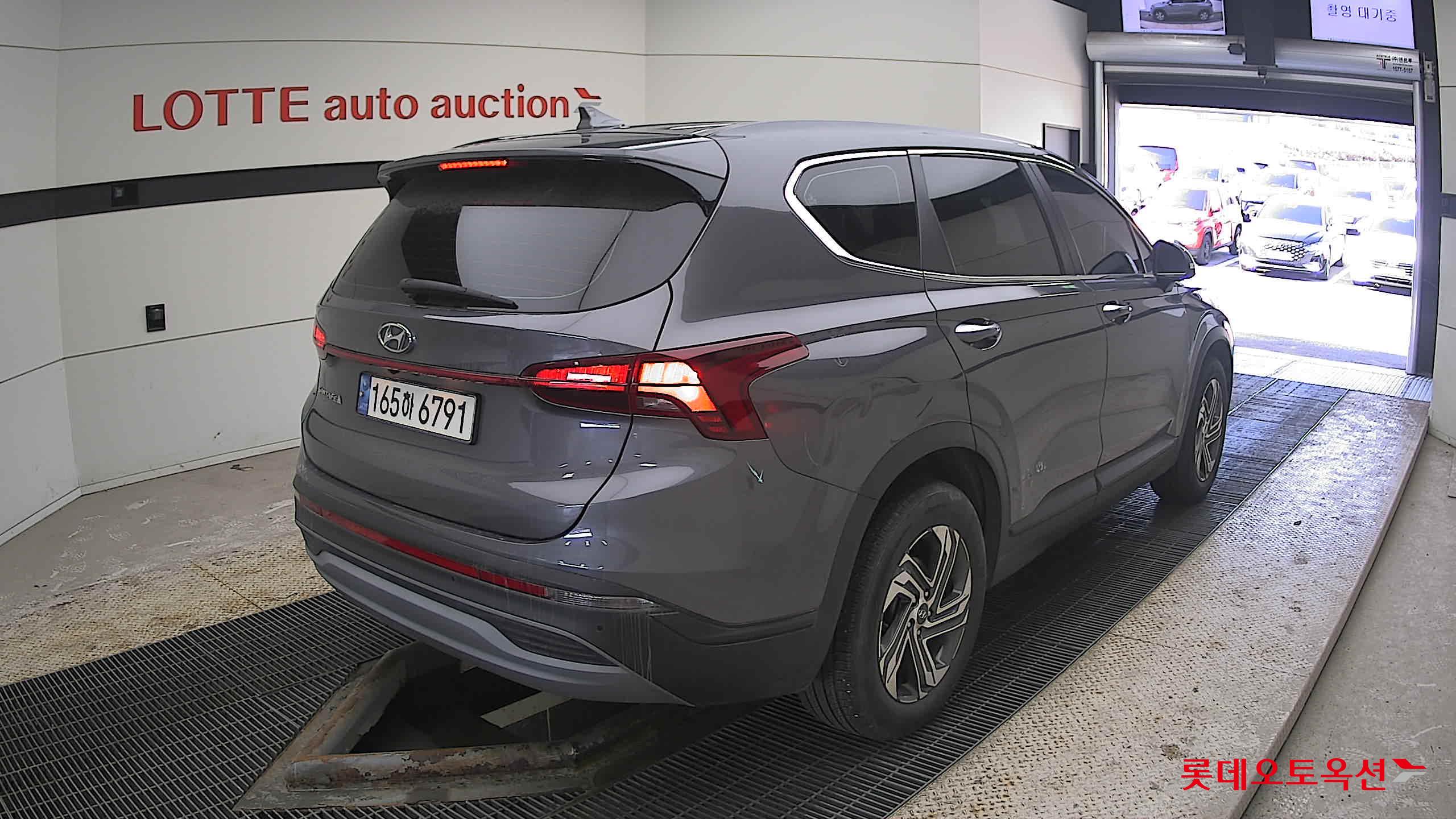 هيونداي سانتافي 2021 - صورة 5