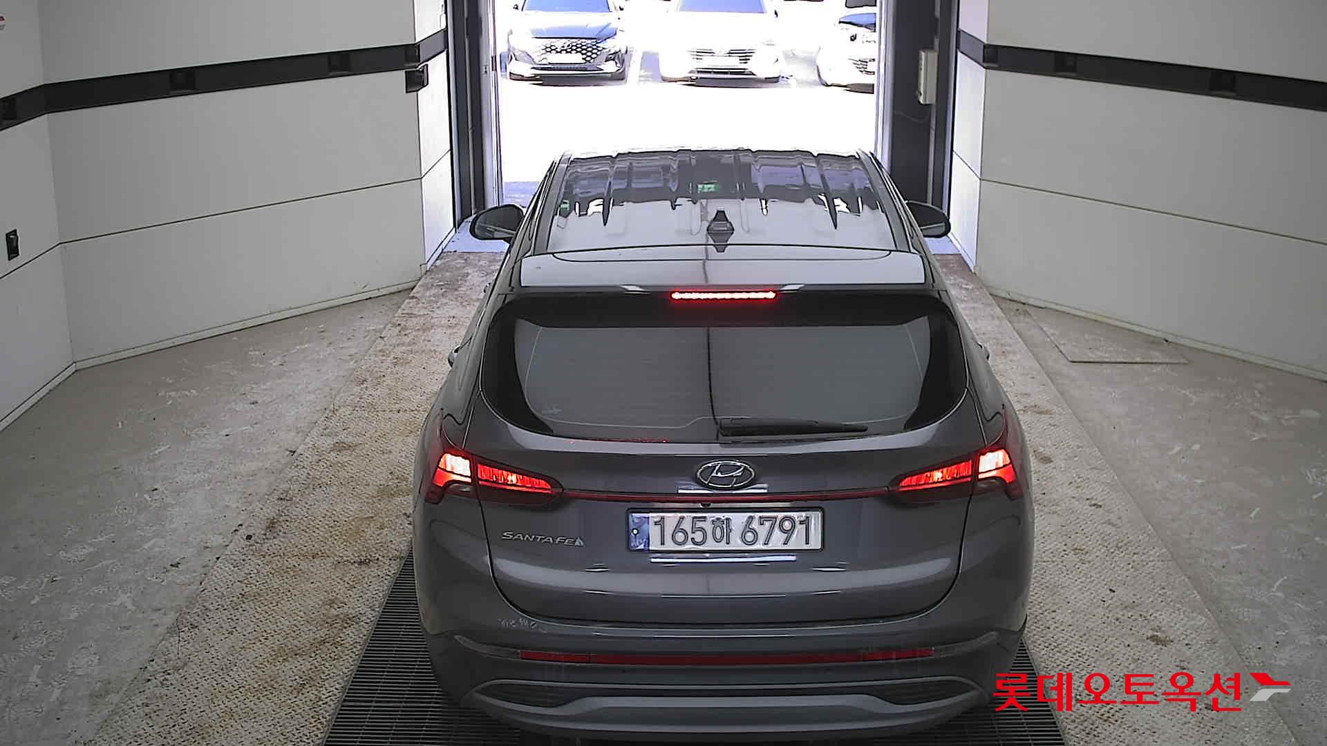 هيونداي سانتافي 2021 - صورة 17