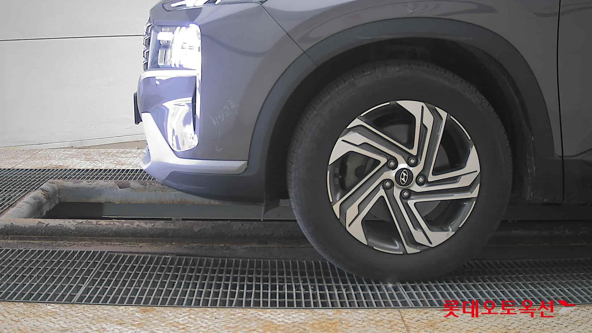 هيونداي سانتافي 2021 - صورة 25