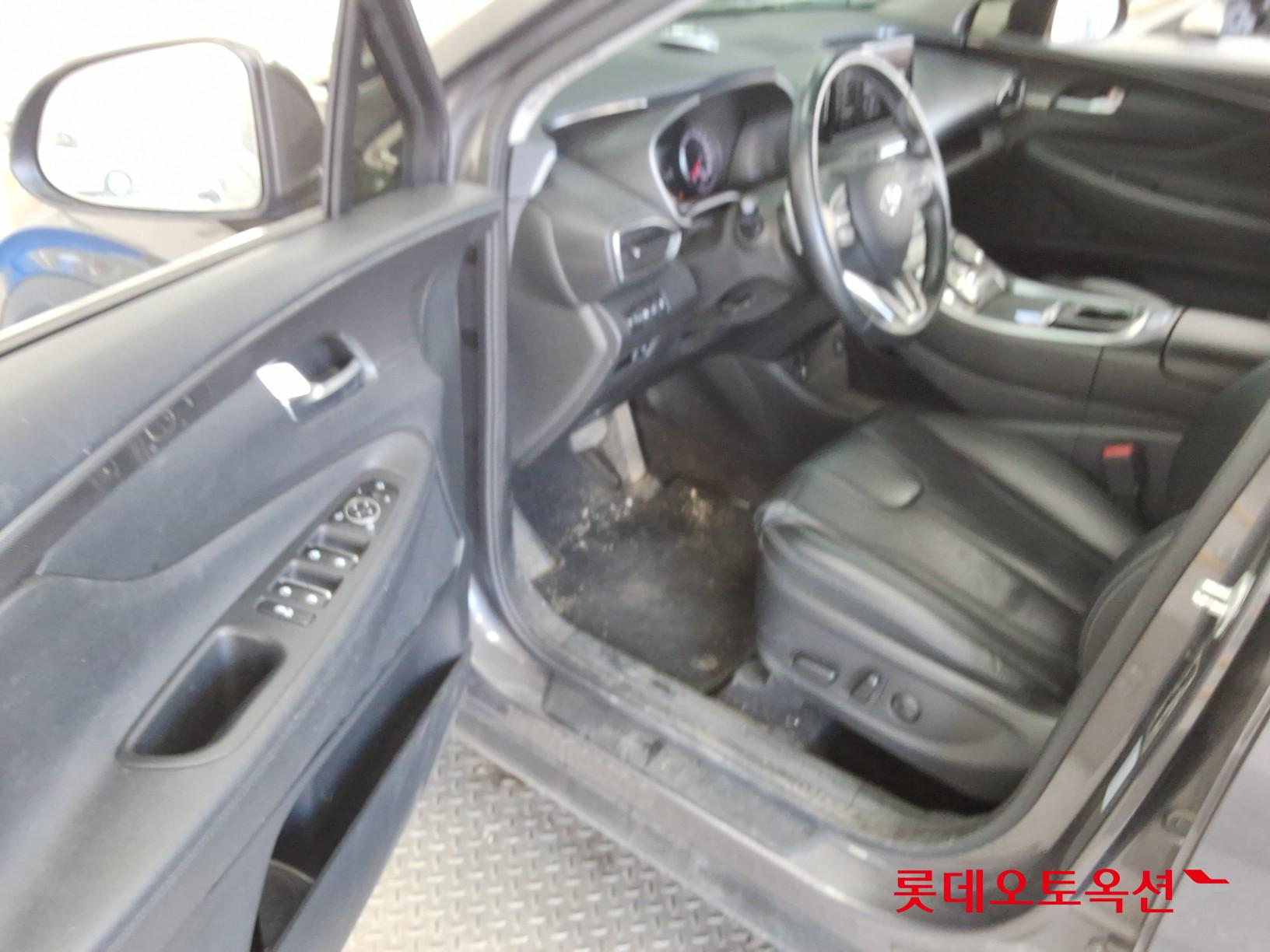 هيونداي سانتافي 2021 - صورة 36