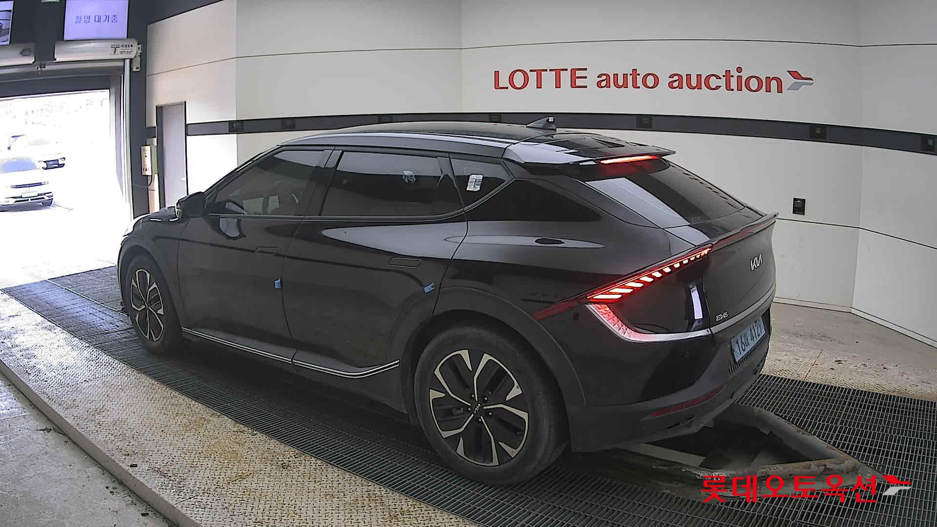 Kia EV6 2022 - Image 15