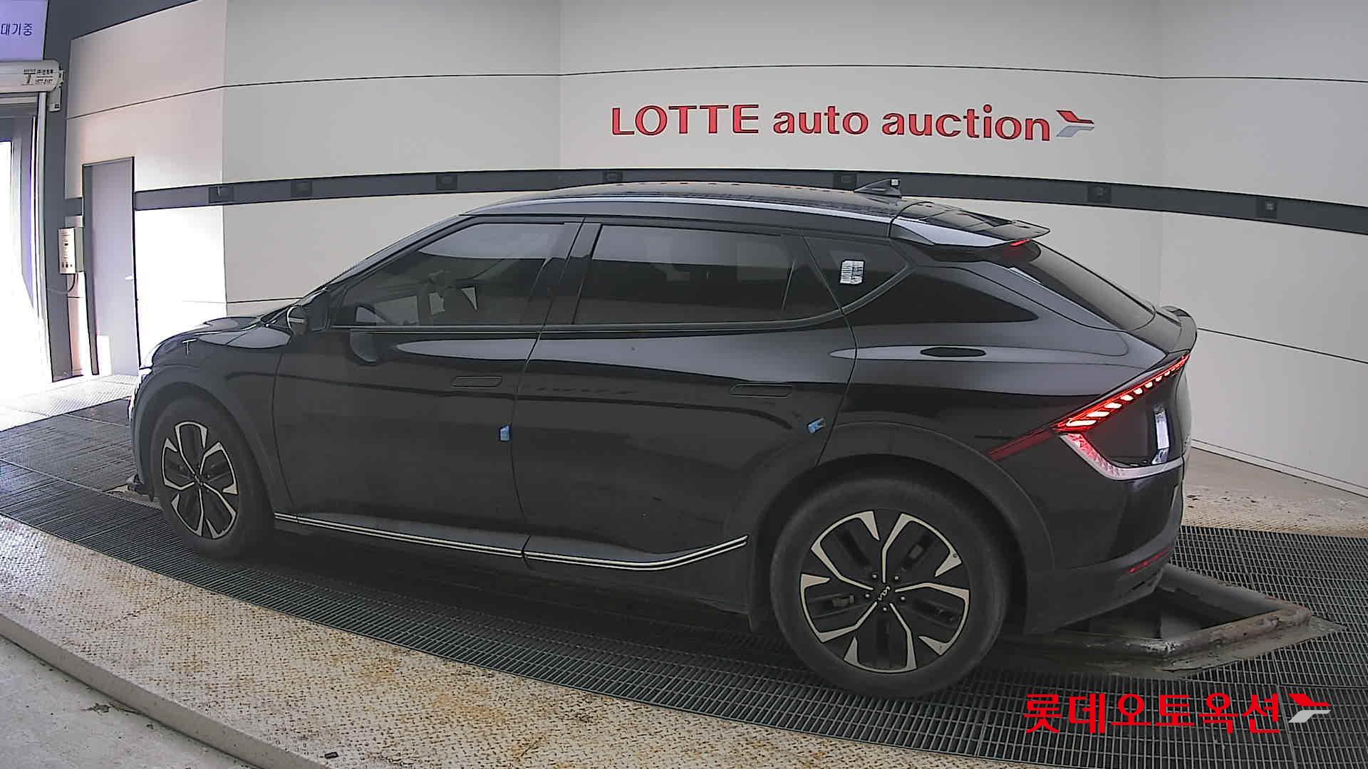 Kia EV6 2022 - Image 14