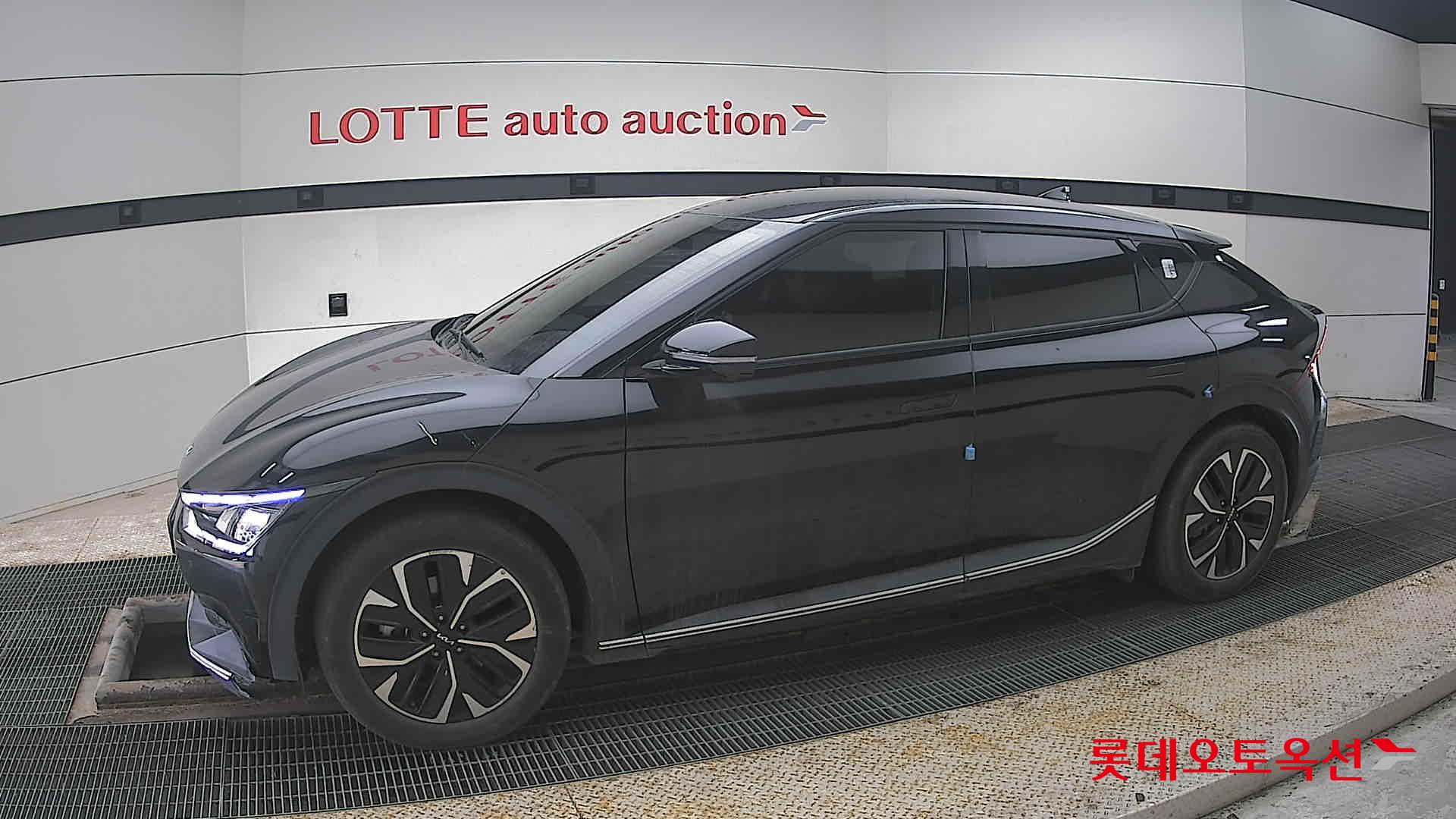 Kia EV6 2022 - Image 12