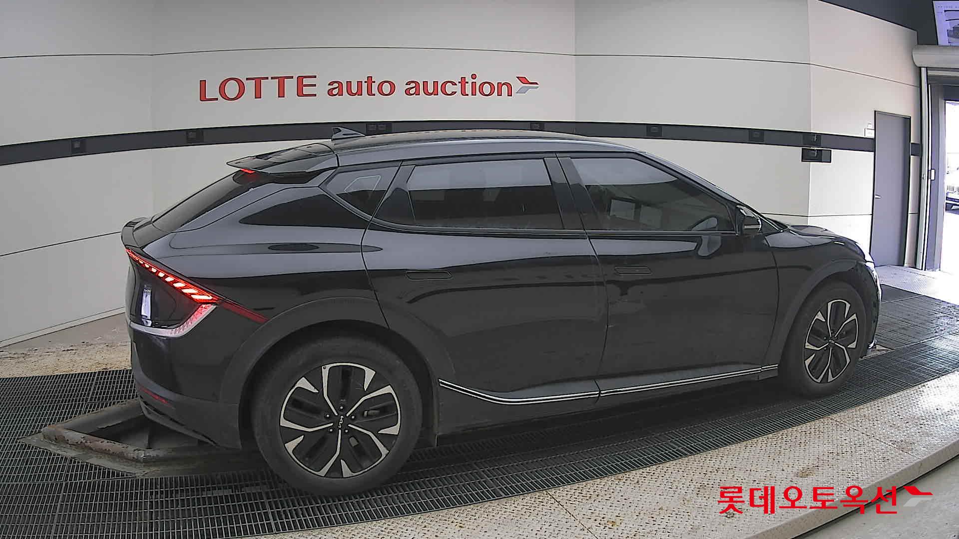 Kia EV6 2022 - Image 20