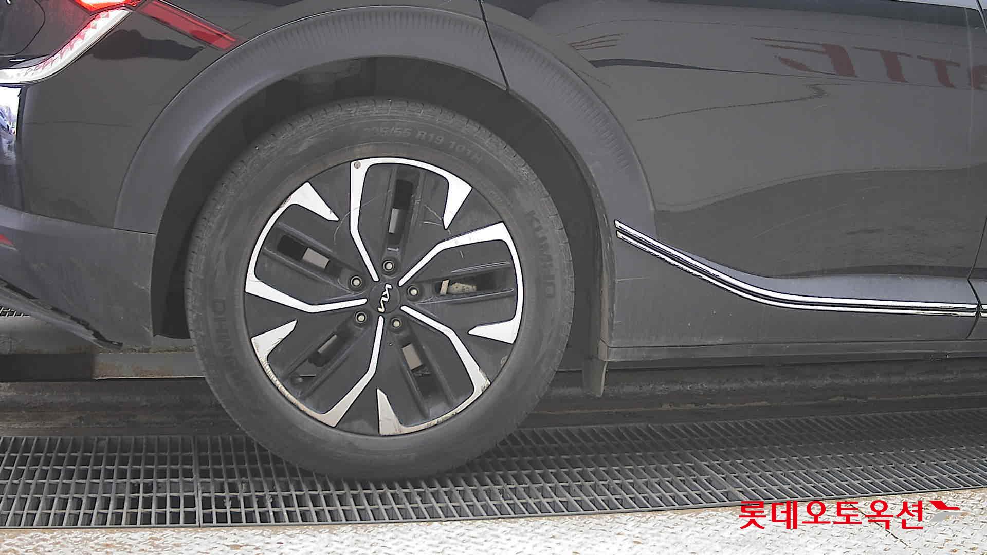 Kia EV6 2022 - Image 28