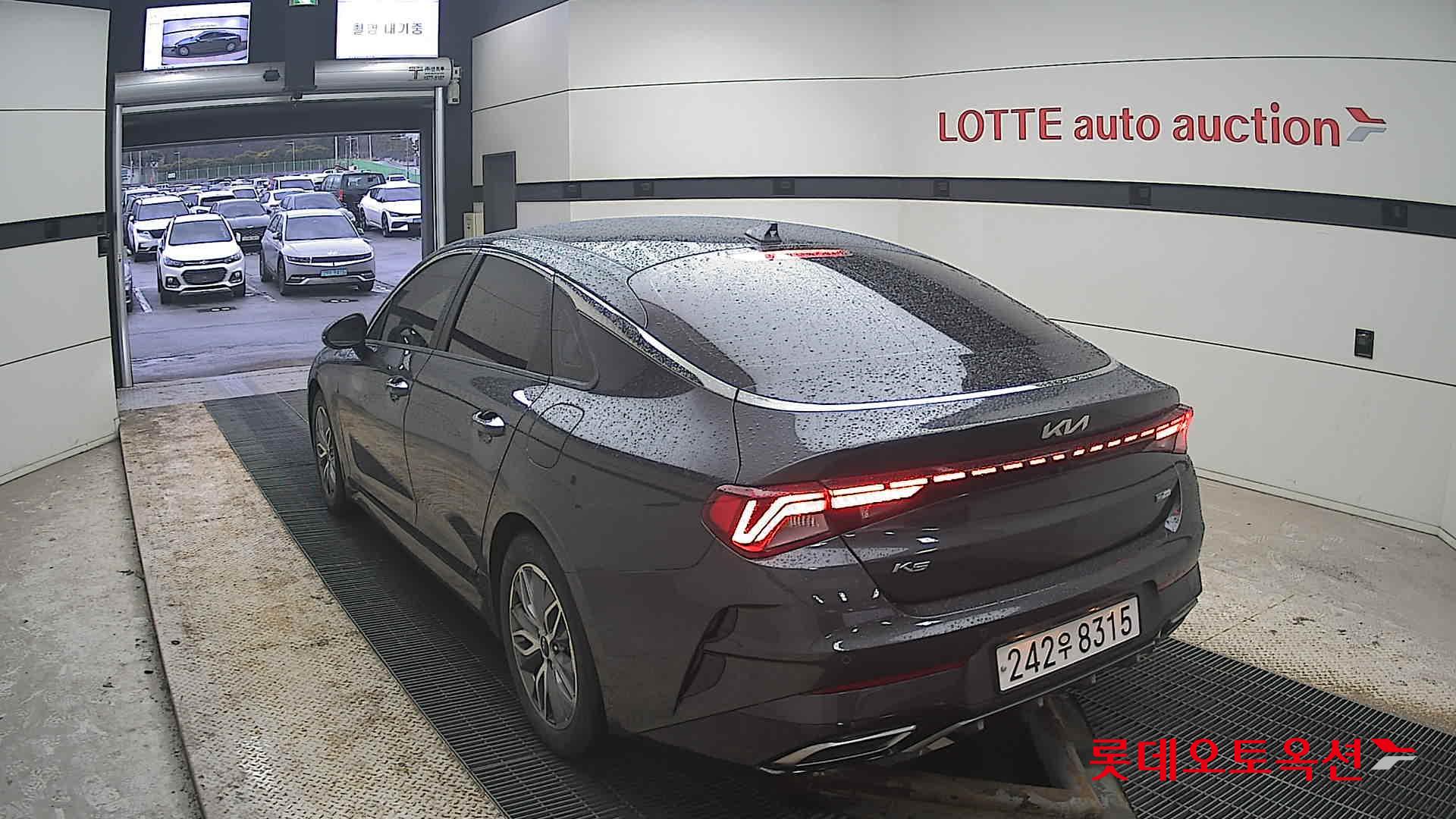 Kia K5 2022 - Image 16