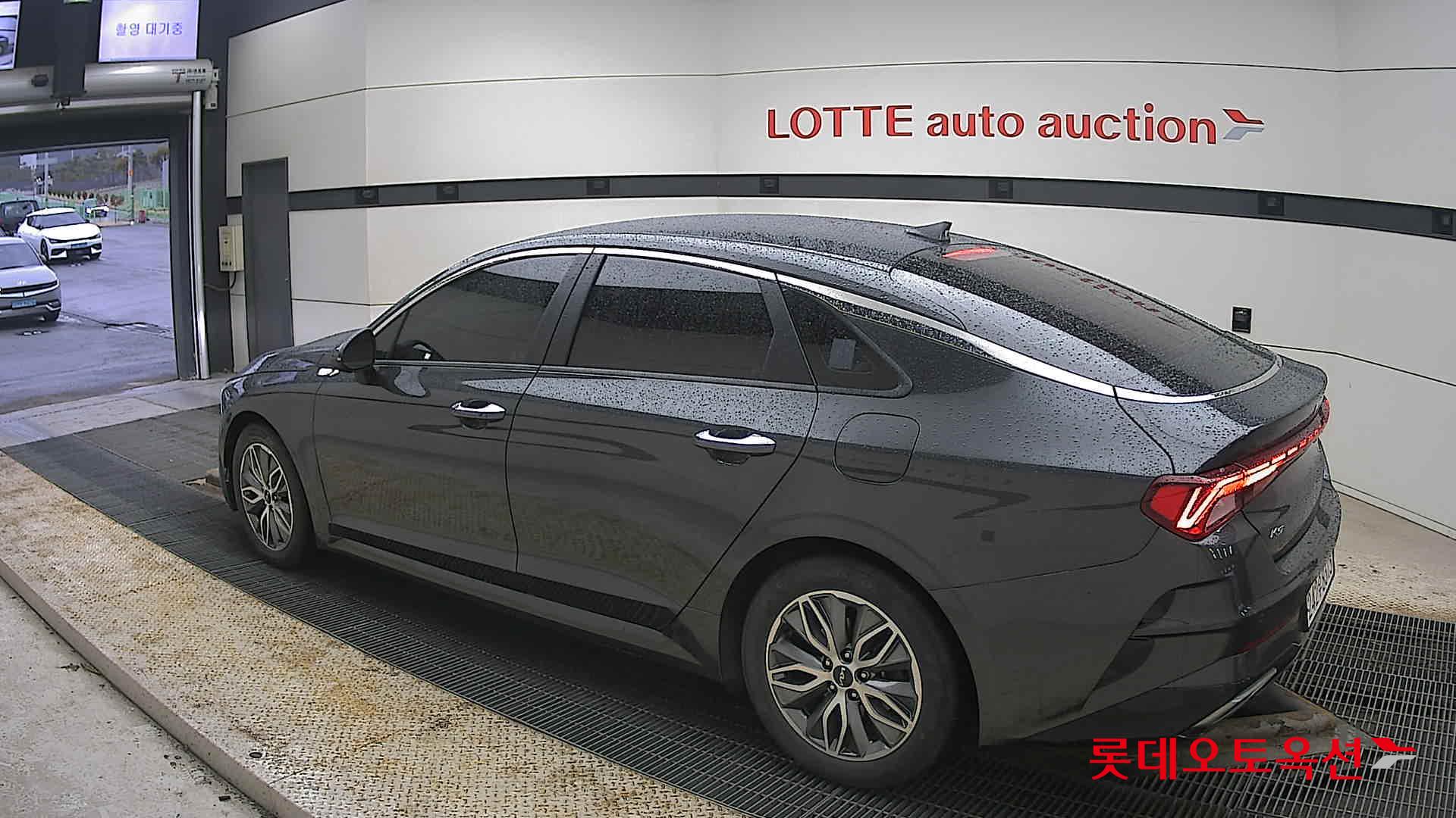 Kia K5 2022 - Image 15