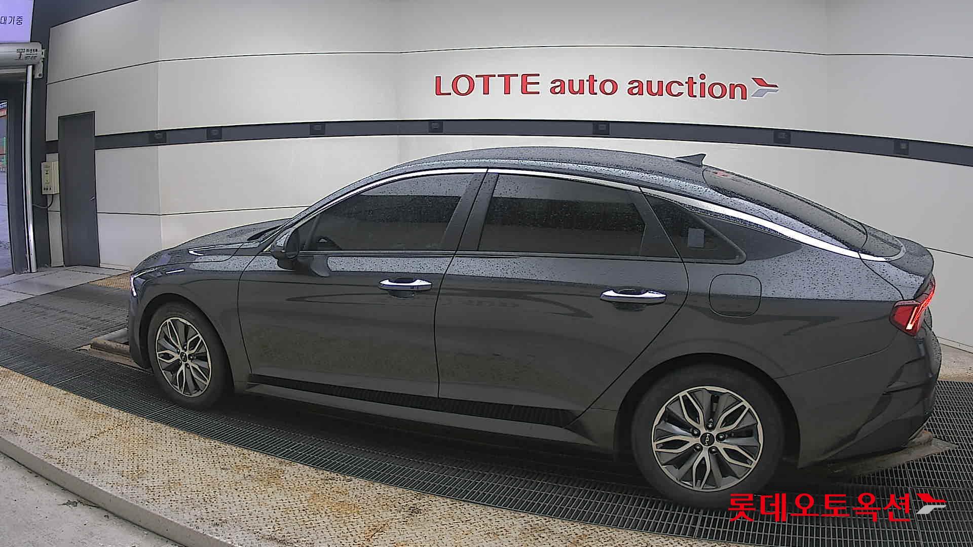 Kia K5 2022 - Image 14