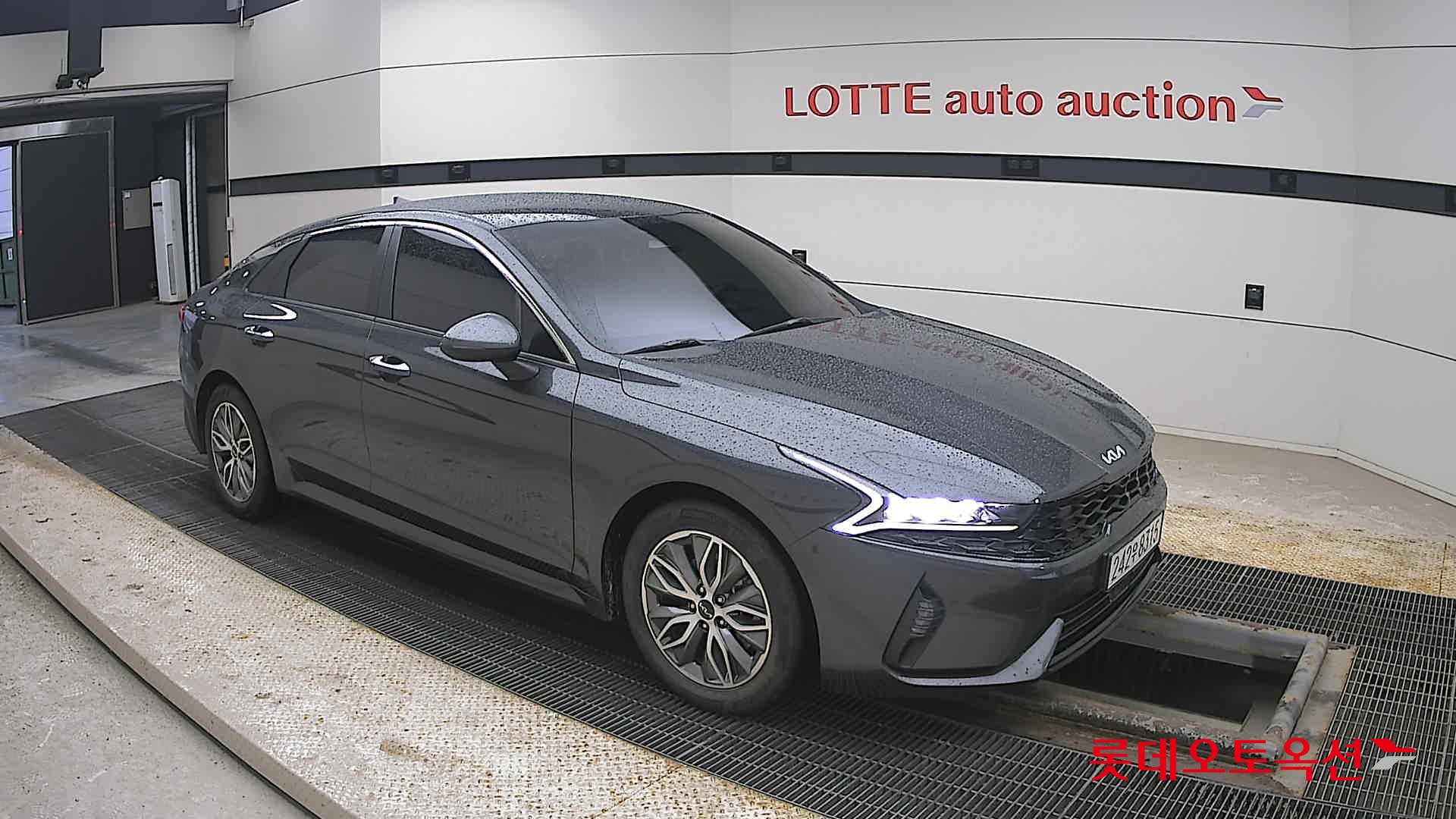 Kia K5 2022 - Image 23