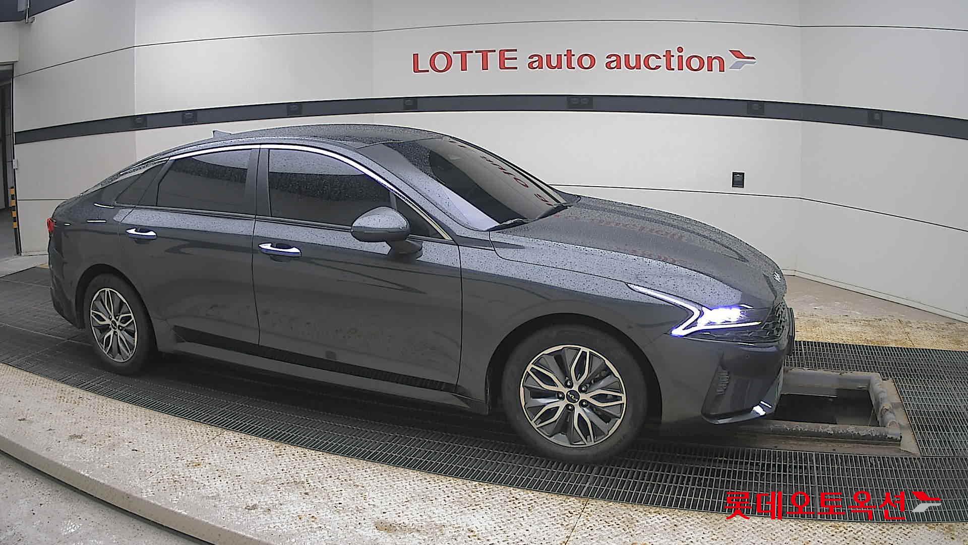 Kia K5 2022 - Image 22