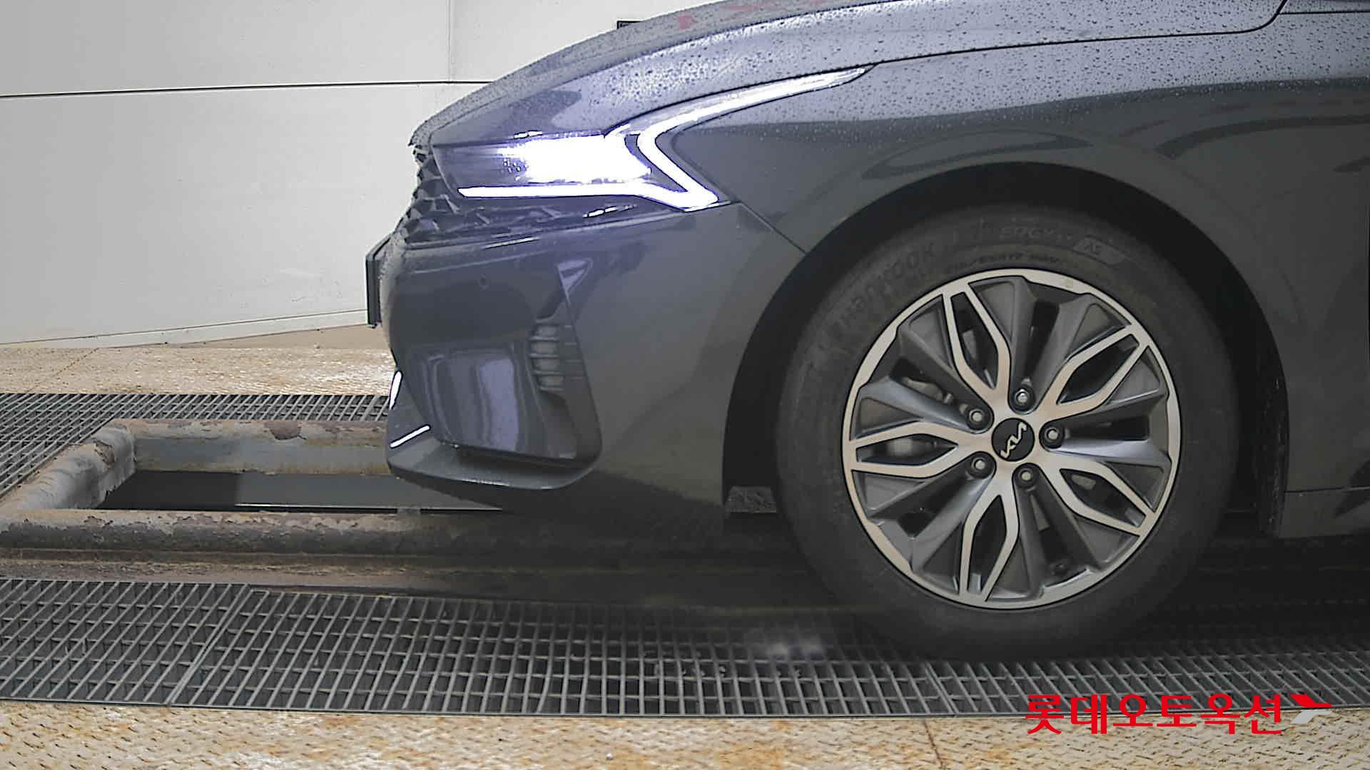 Kia K5 2022 - Image 25