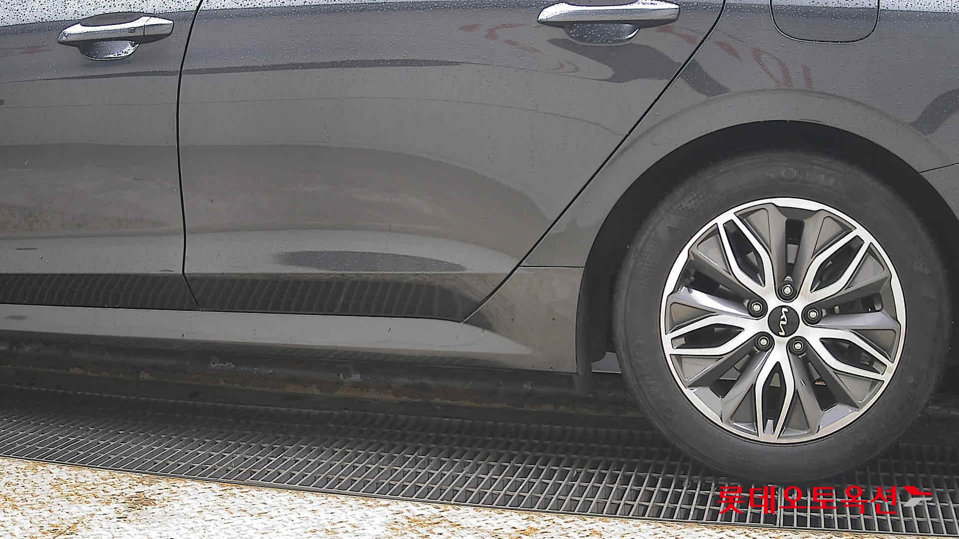 Kia K5 2022 - Image 26