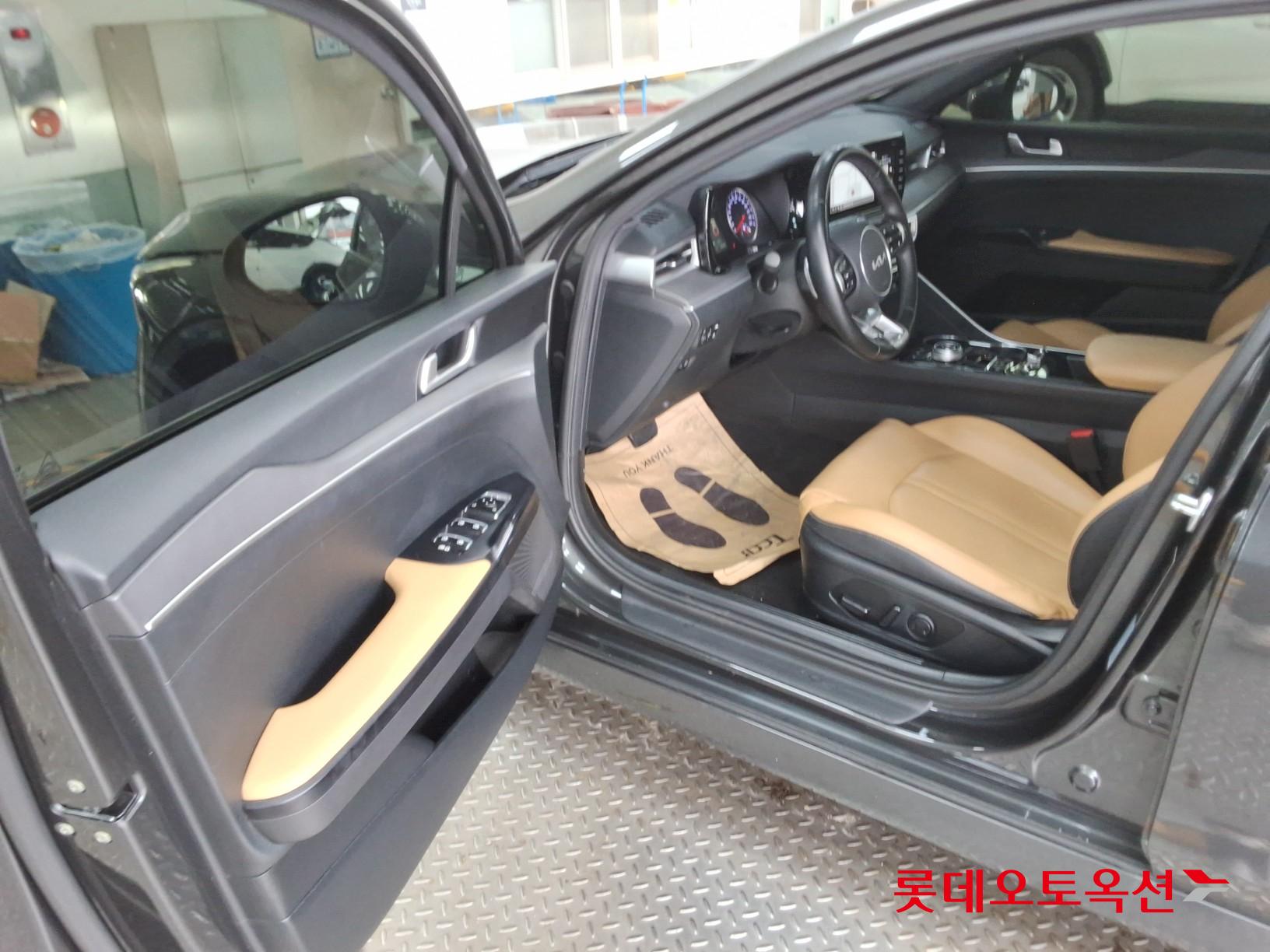 Kia K5 2022 - Image 36