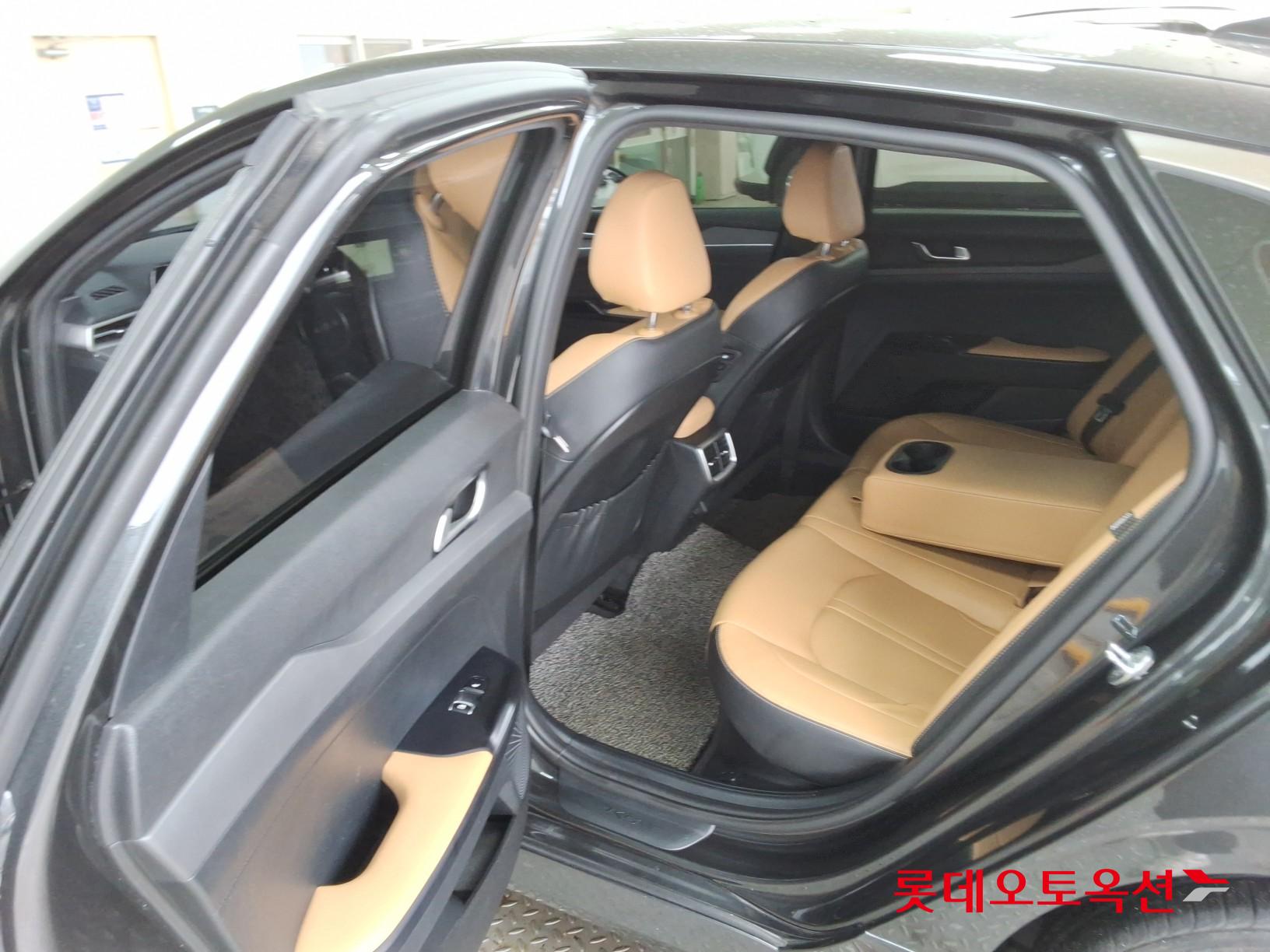 Kia K5 2022 - Image 37