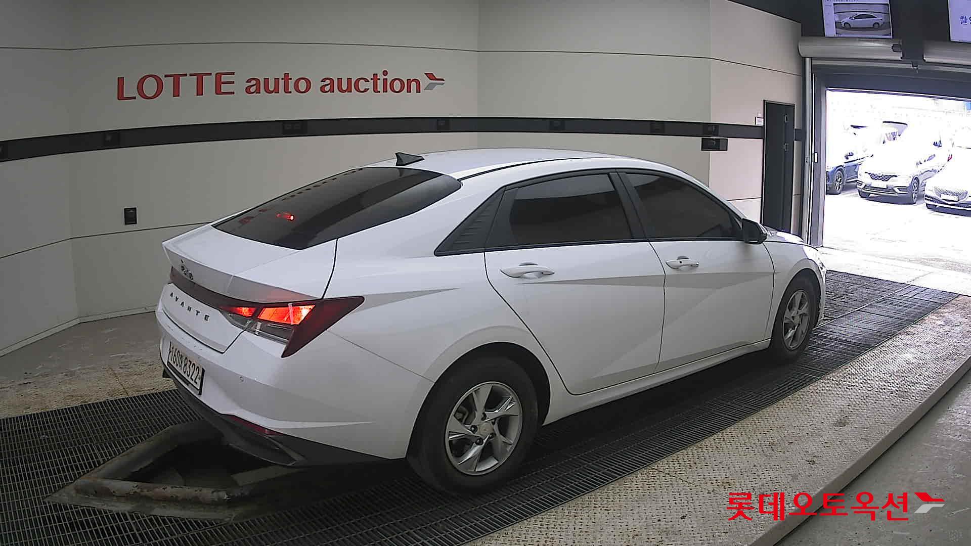 هيونداي إلانترا 2021 - صورة 19