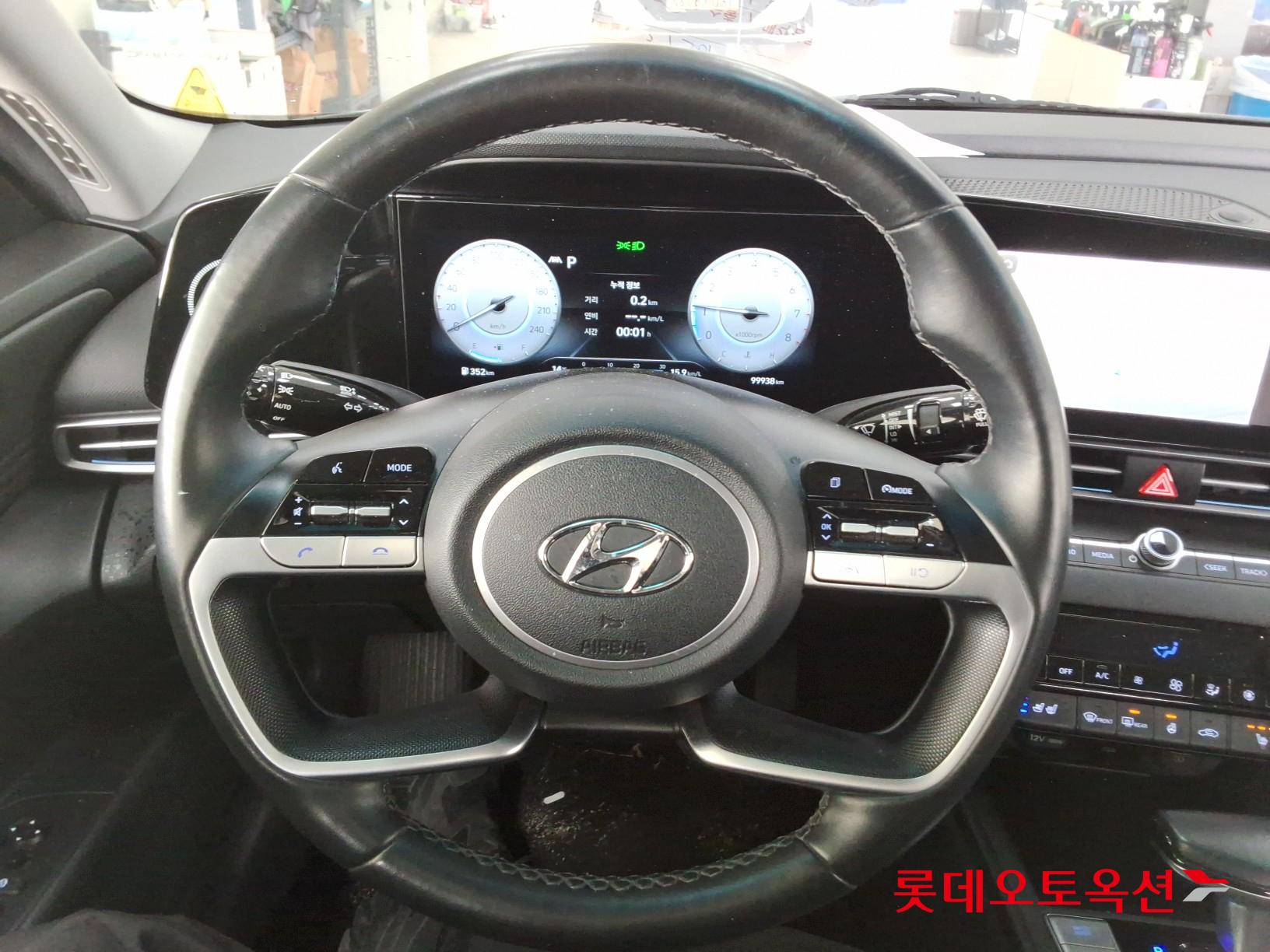 هيونداي إلانترا 2021 - صورة 30