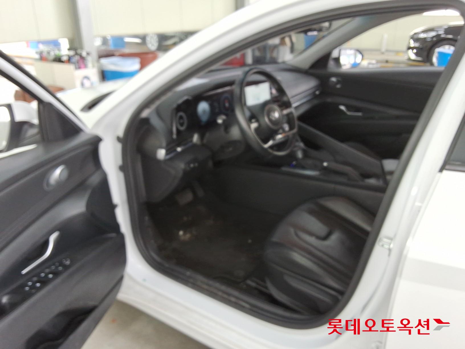 هيونداي إلانترا 2021 - صورة 35