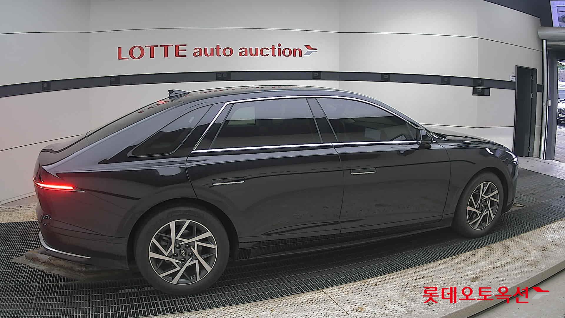 Hyundai Grandeur 2023 - Image 20