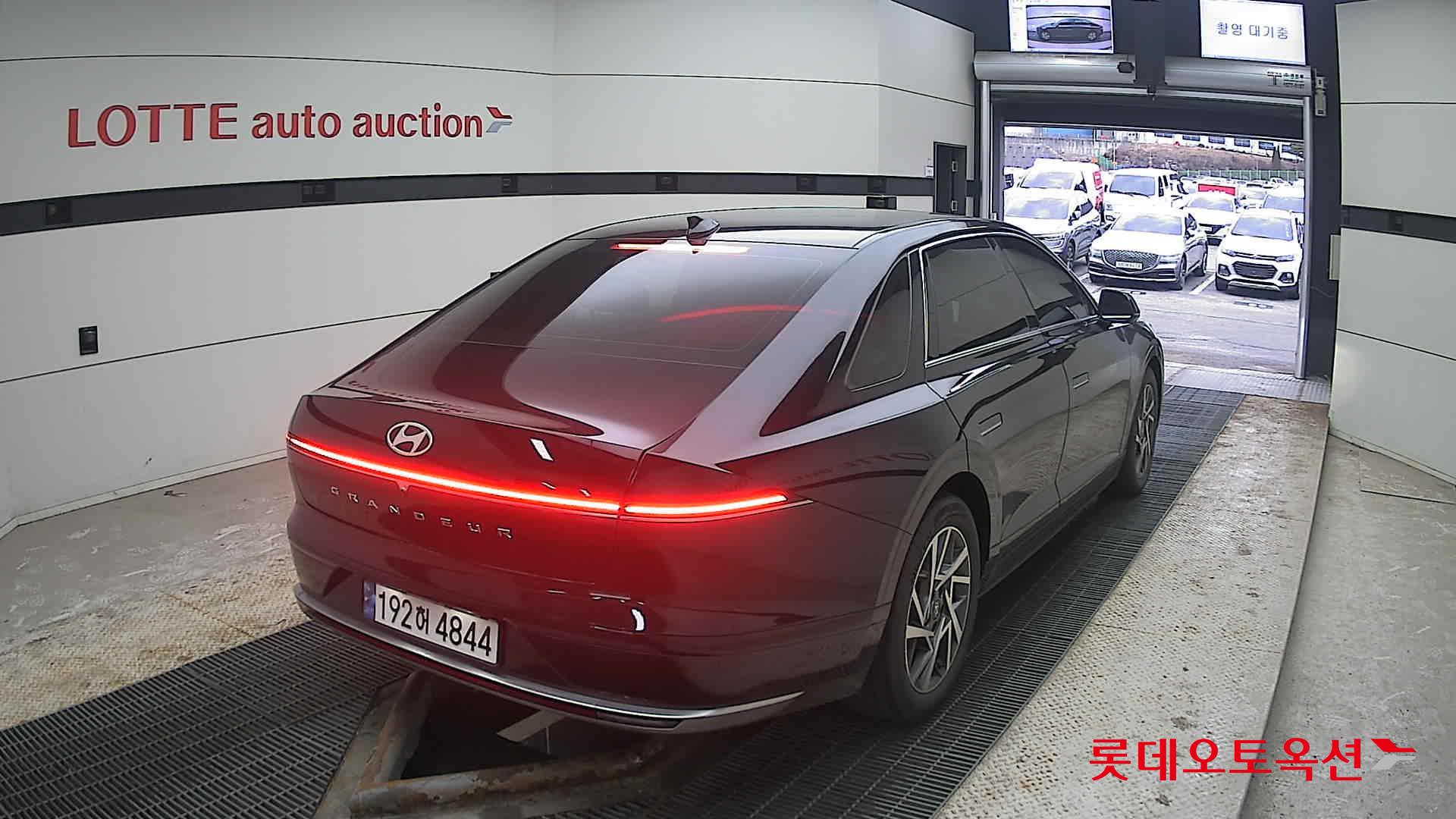 Hyundai Grandeur 2023 - Image 18