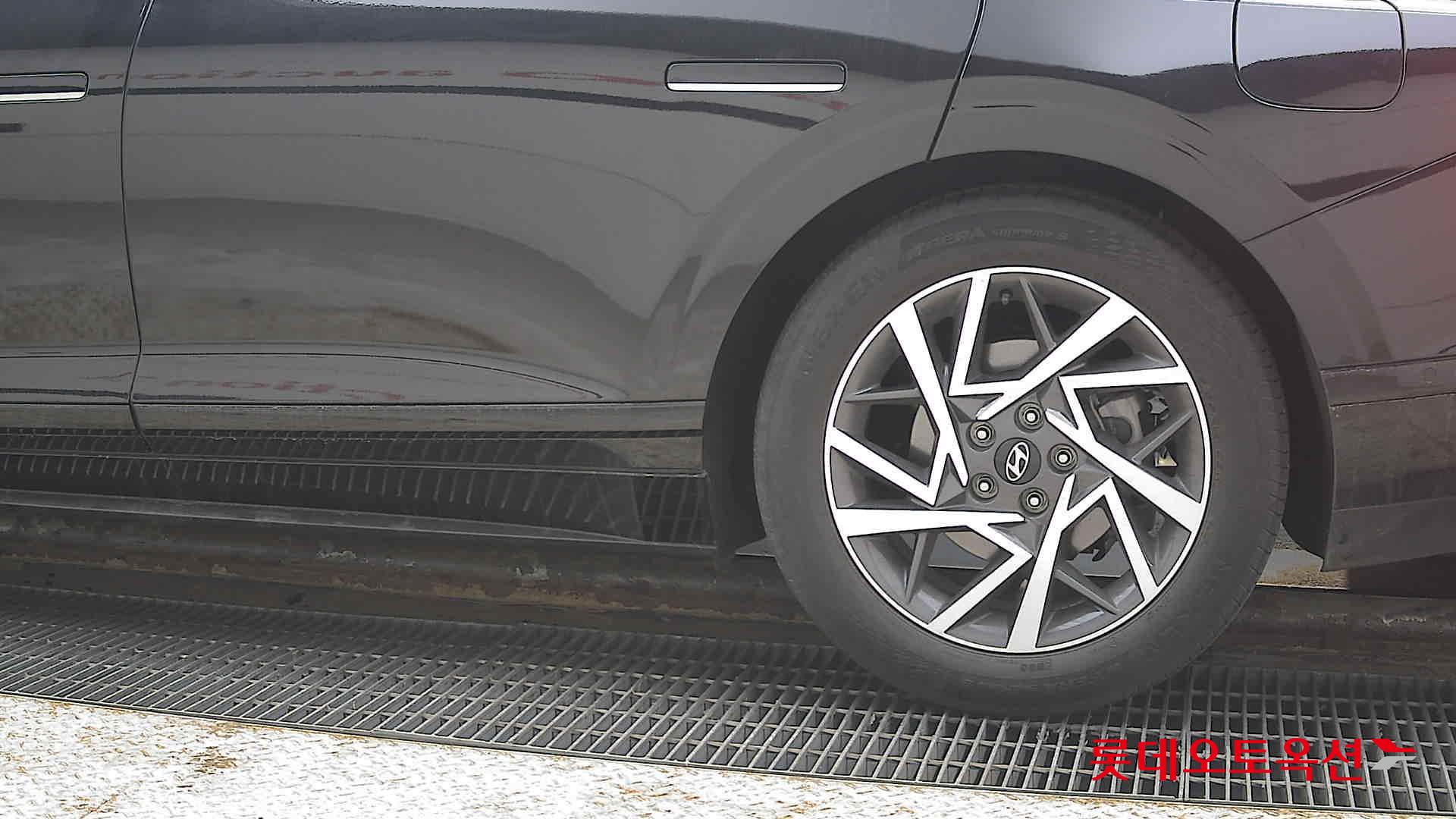 Hyundai Grandeur 2023 - Image 26