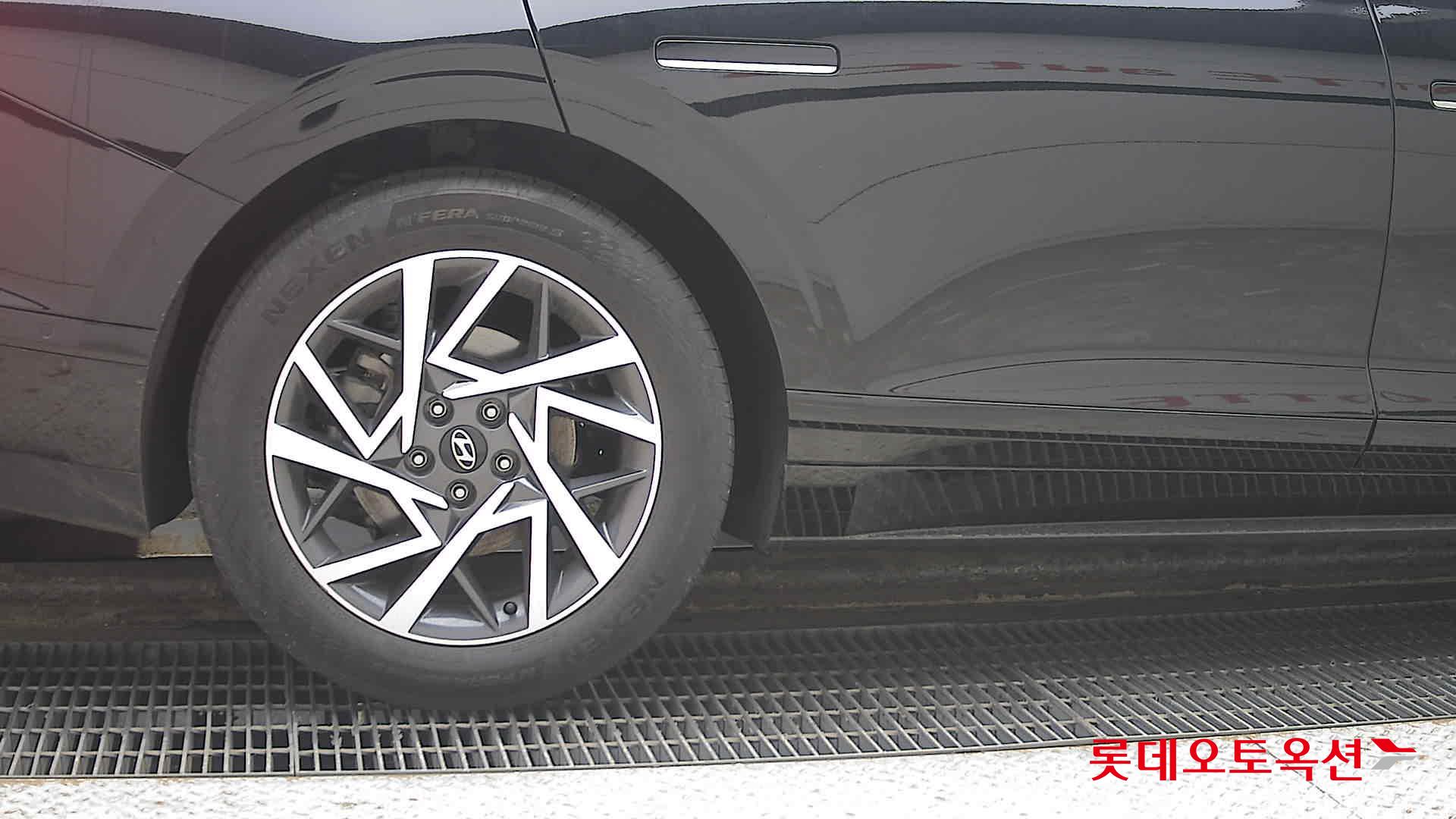 Hyundai Grandeur 2023 - Image 28