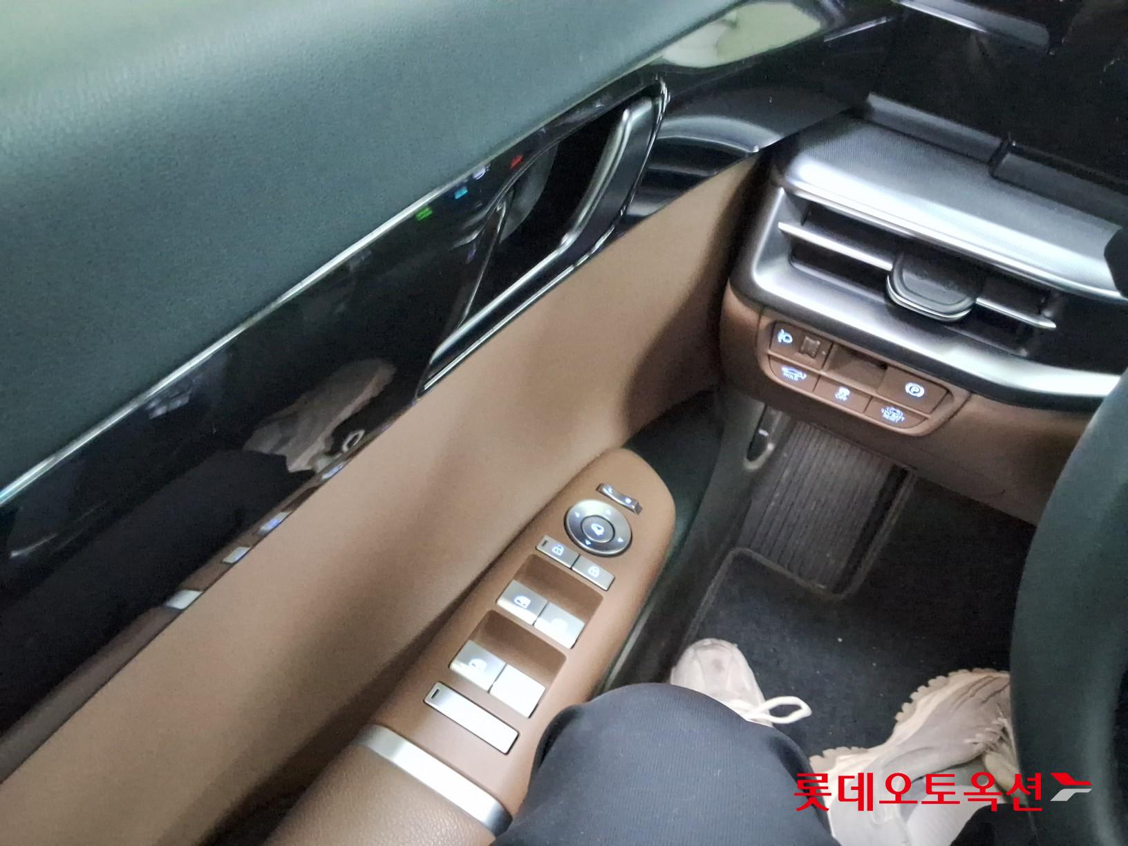 Hyundai Grandeur 2023 - Image 29